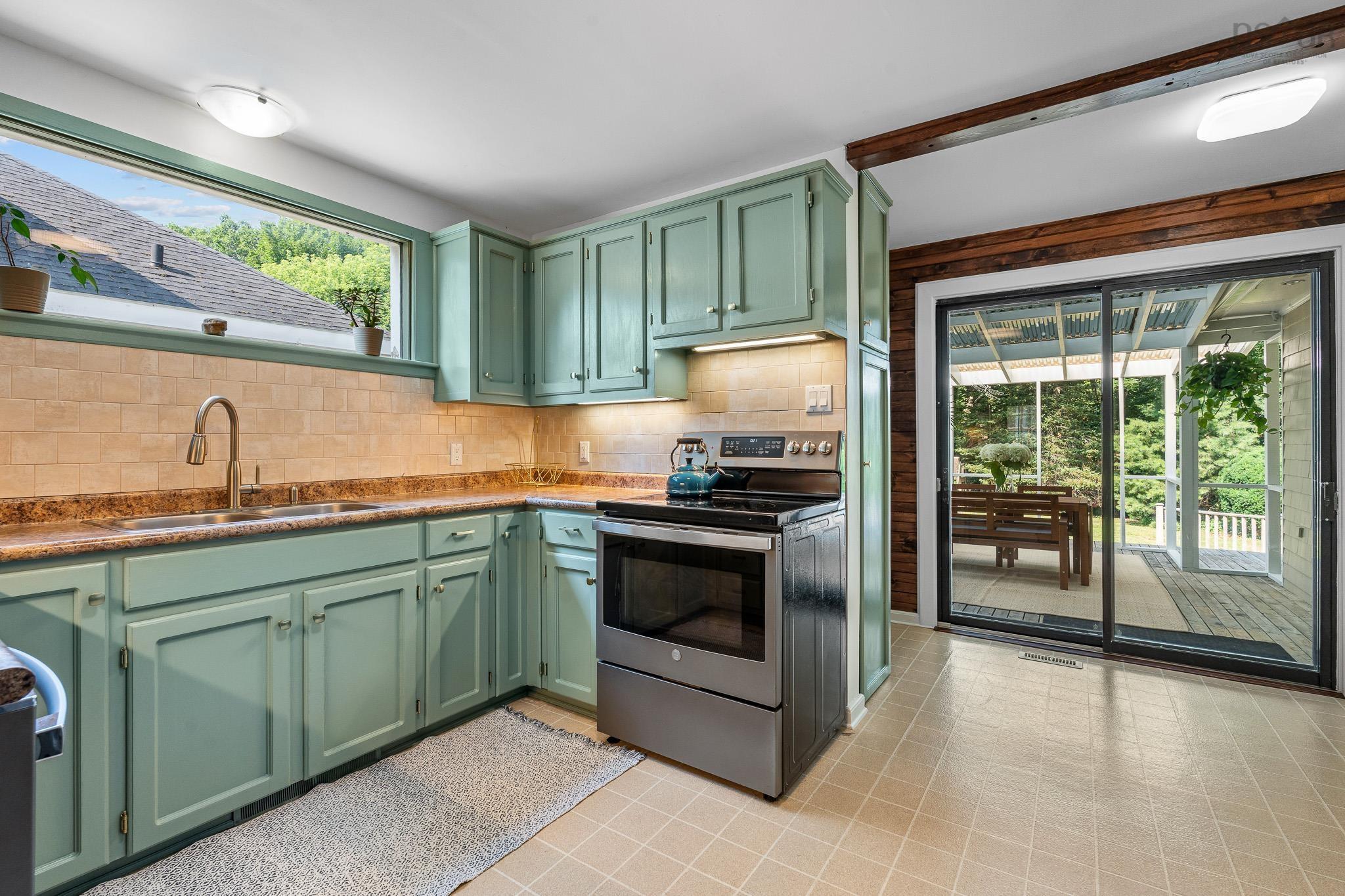 $429,000.00: 22 Caldwell Avenue, Kentville