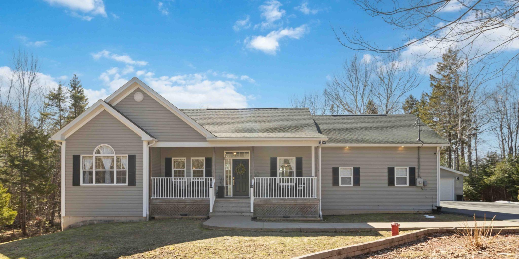 19 Hartland Drive, Grand Lake, NS (MLS® 202605303) | Grand Lake Real Estate | RE/MAX Halifax