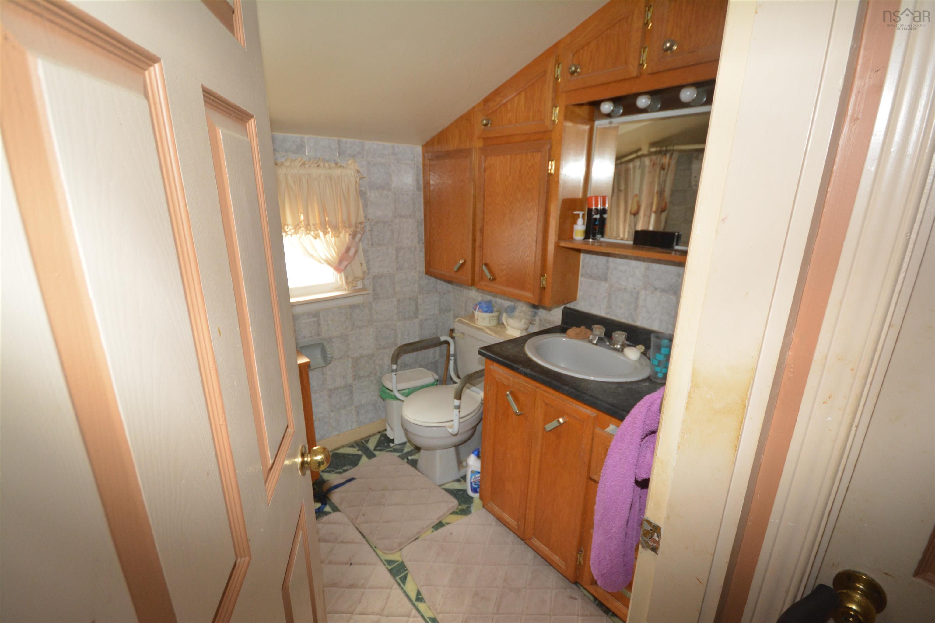 563 Herring Cove Road, Halifax, NS (MLS 202605306)