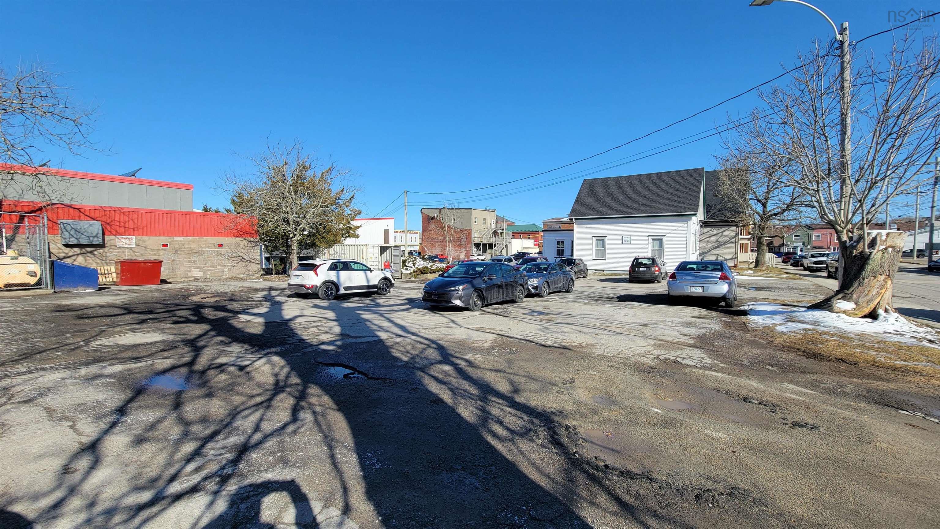 $489,900.00: 275 Main Street, Yarmouth