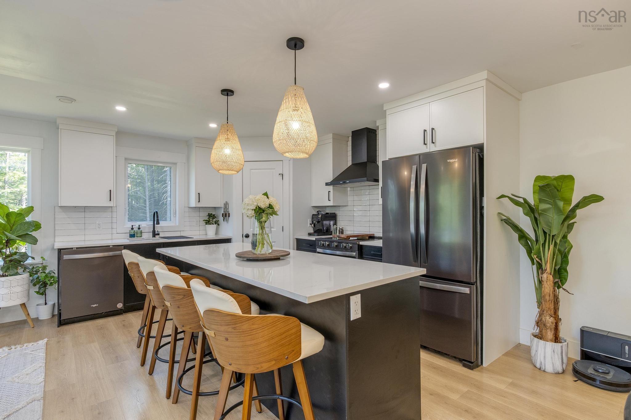 $799,000.00: 4838 Highway 2, Wellington