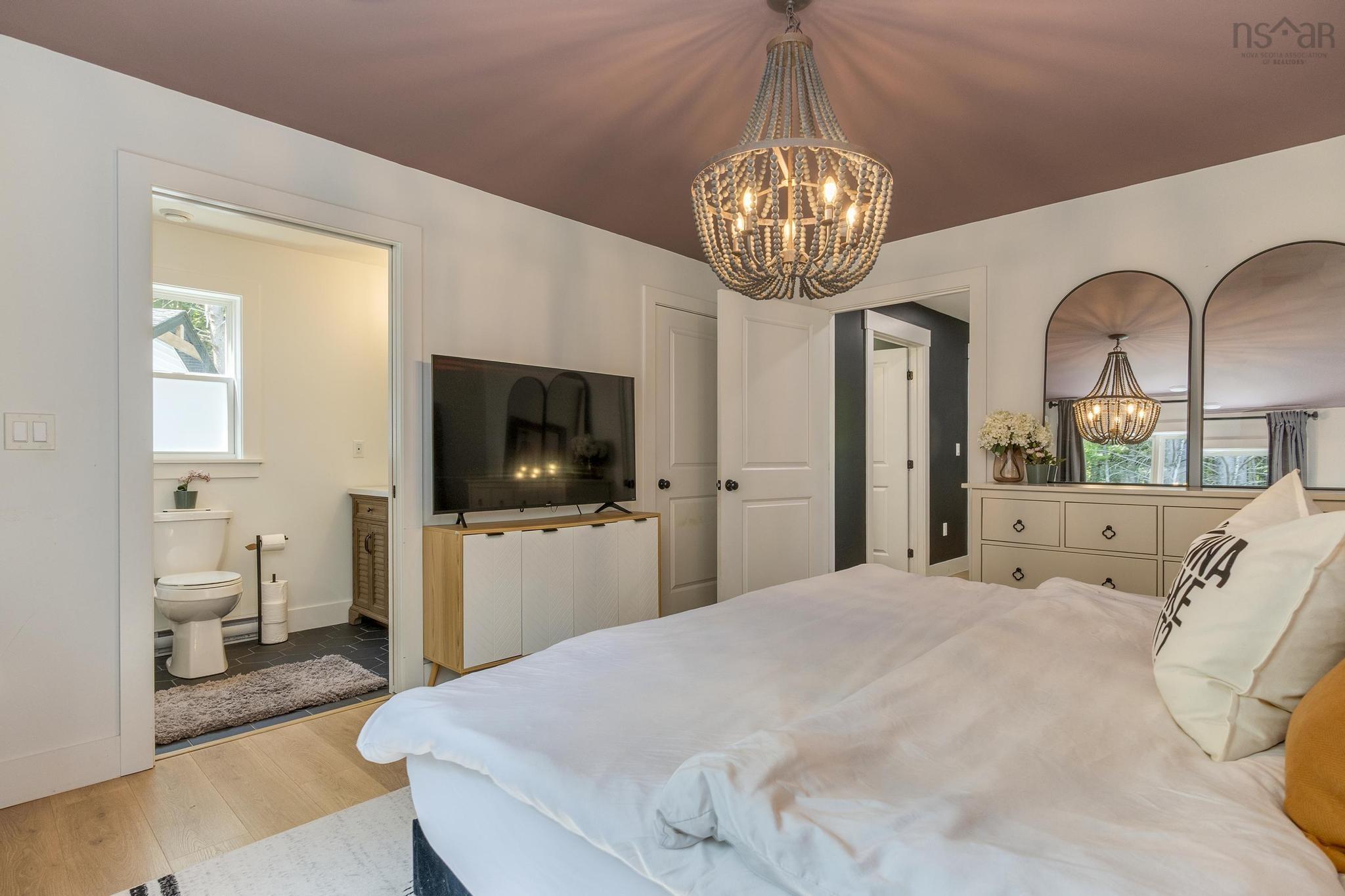 $799,000.00: 4838 Highway 2, Wellington