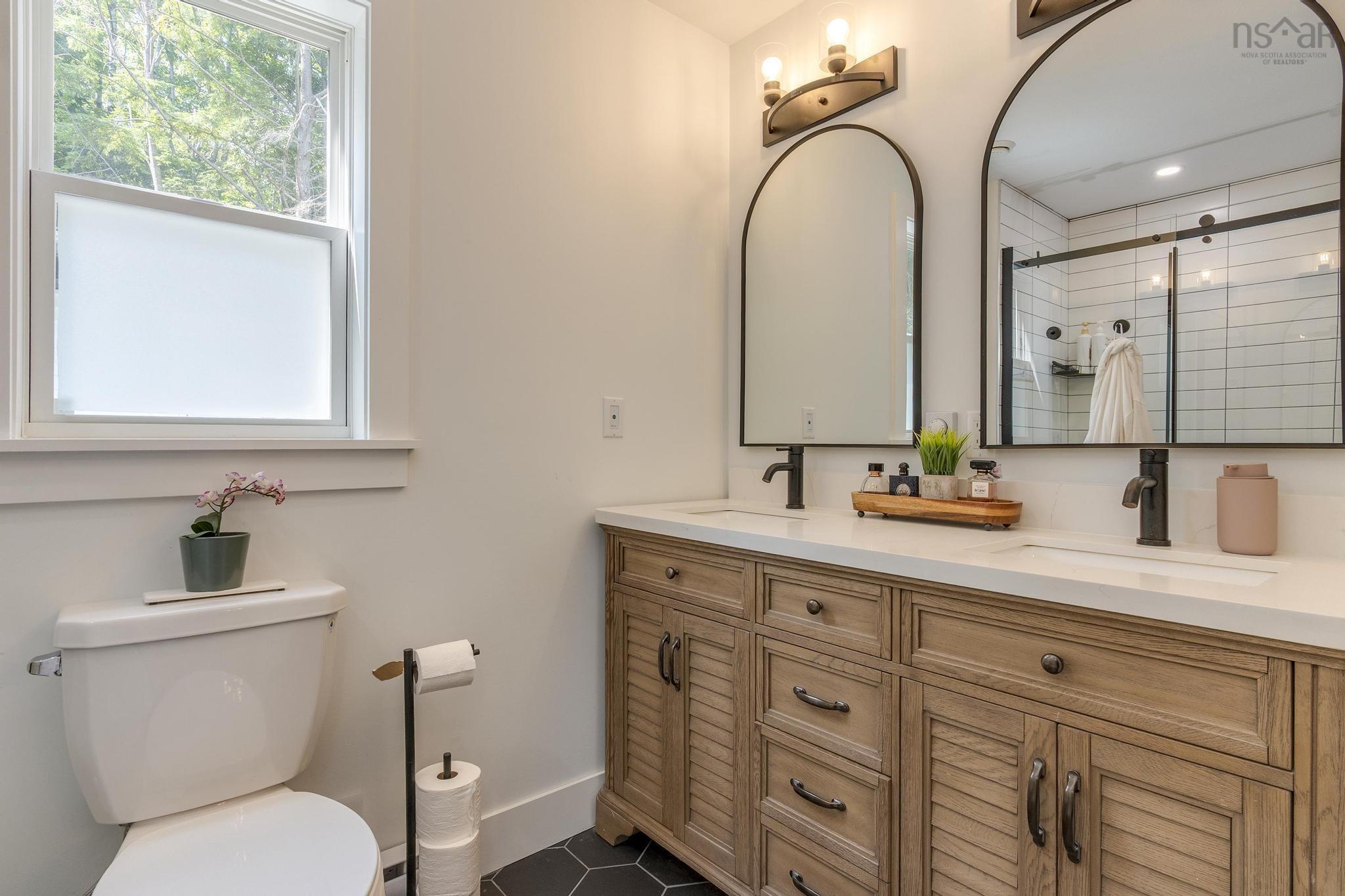 $799,000.00: 4838 Highway 2, Wellington