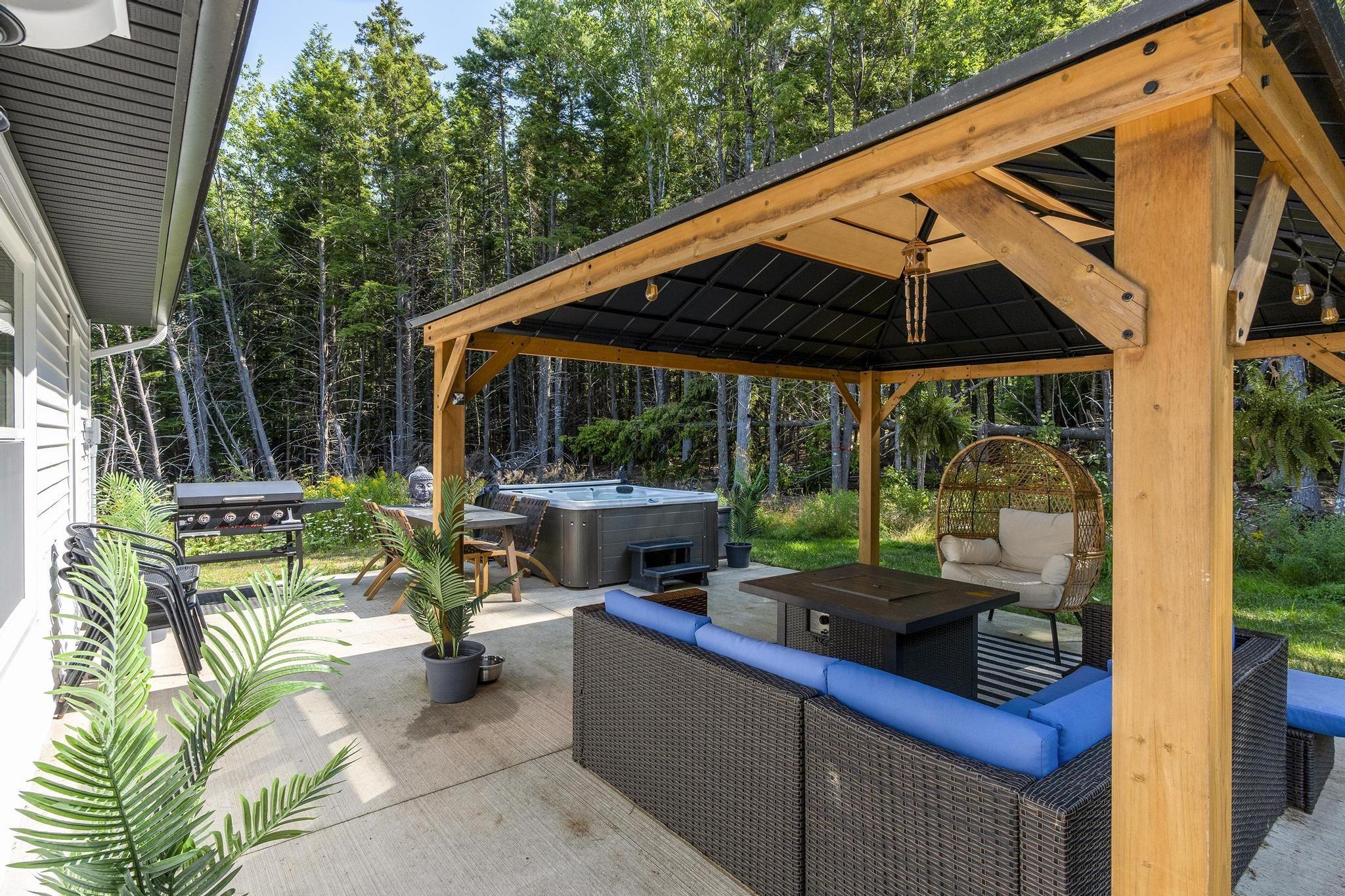 $799,000.00: 4838 Highway 2, Wellington