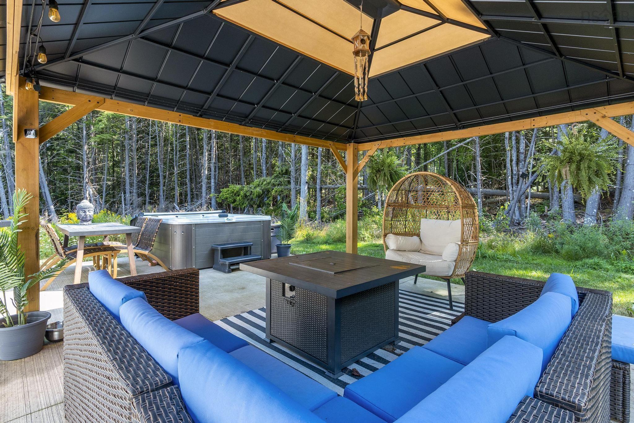 $799,000.00: 4838 Highway 2, Wellington