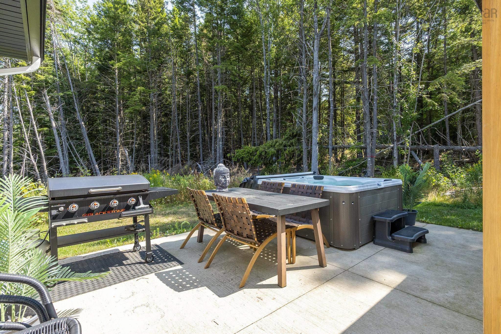 $799,000.00: 4838 Highway 2, Wellington