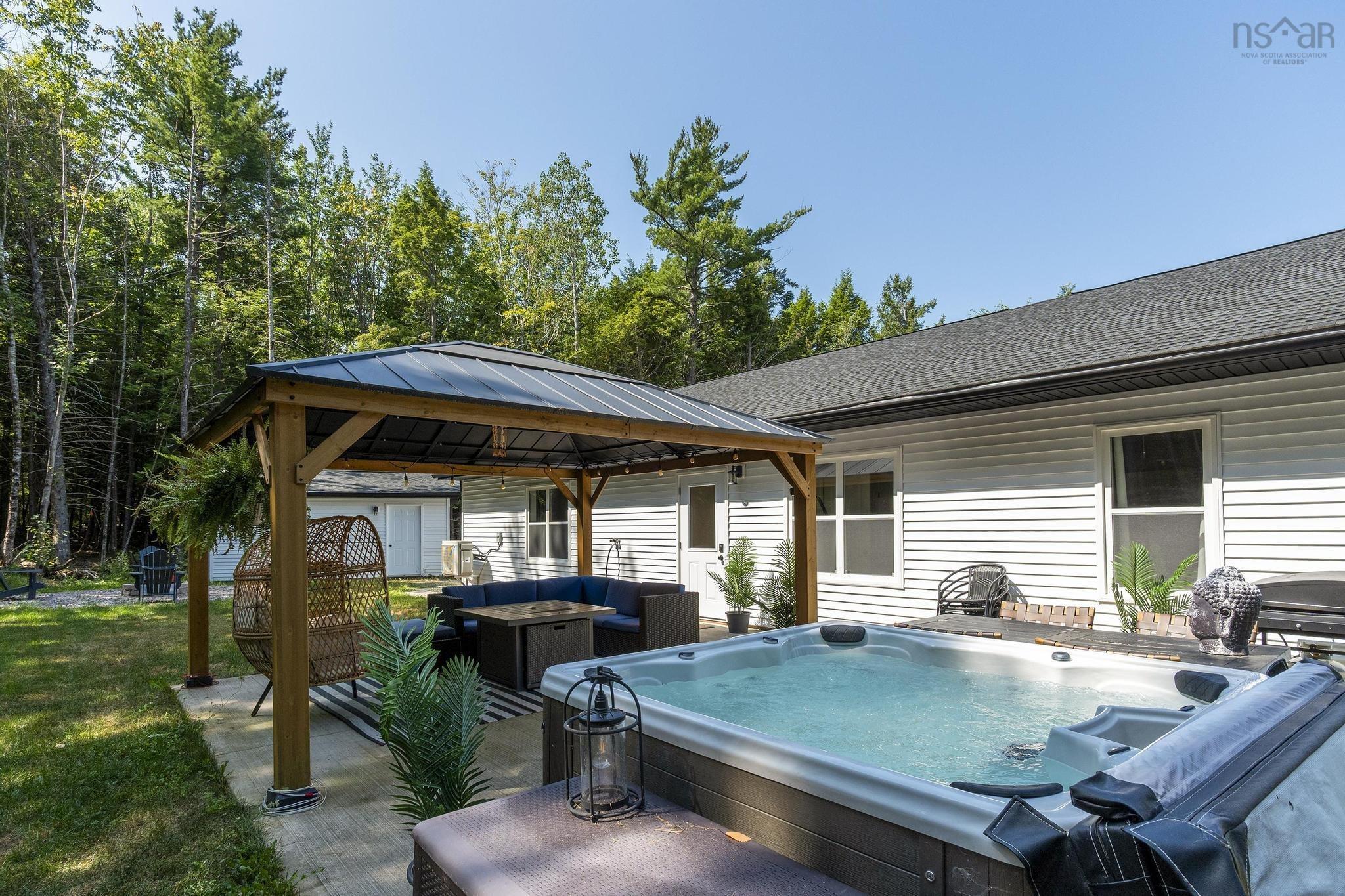 $799,000.00: 4838 Highway 2, Wellington