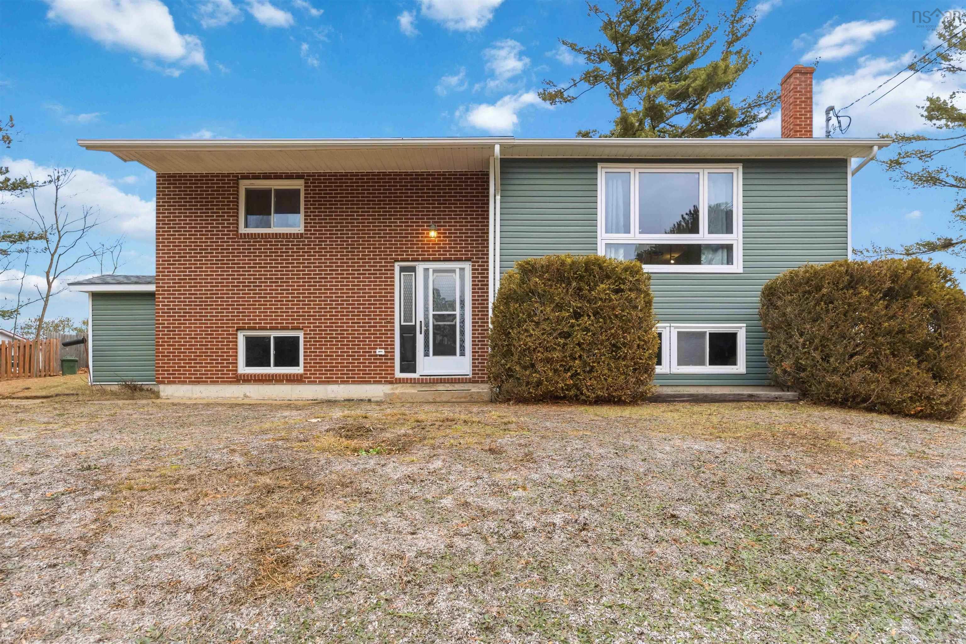 $454,900.00: 1651 Matthews Lane, Kingston
