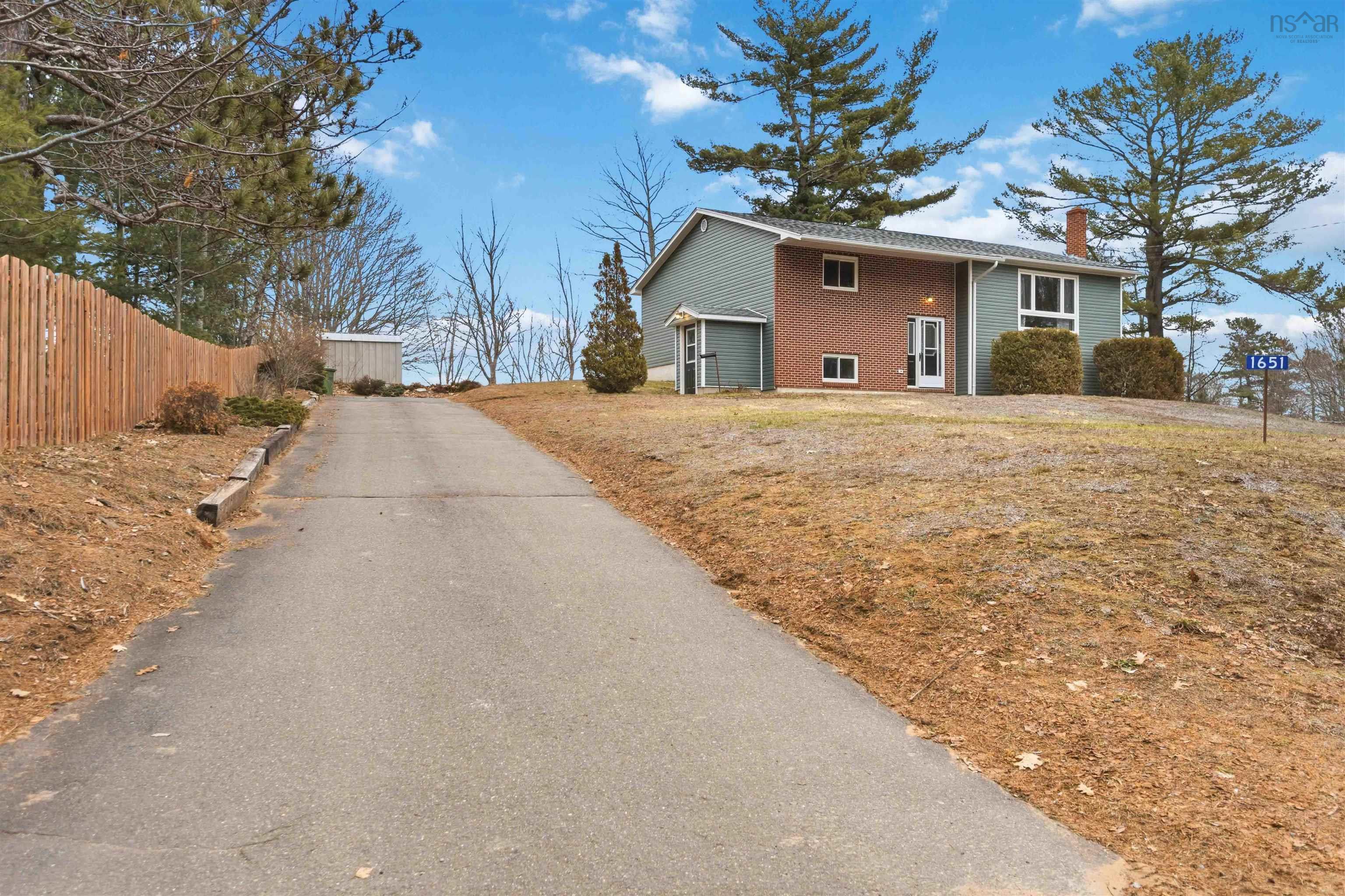 $454,900.00: 1651 Matthews Lane, Kingston