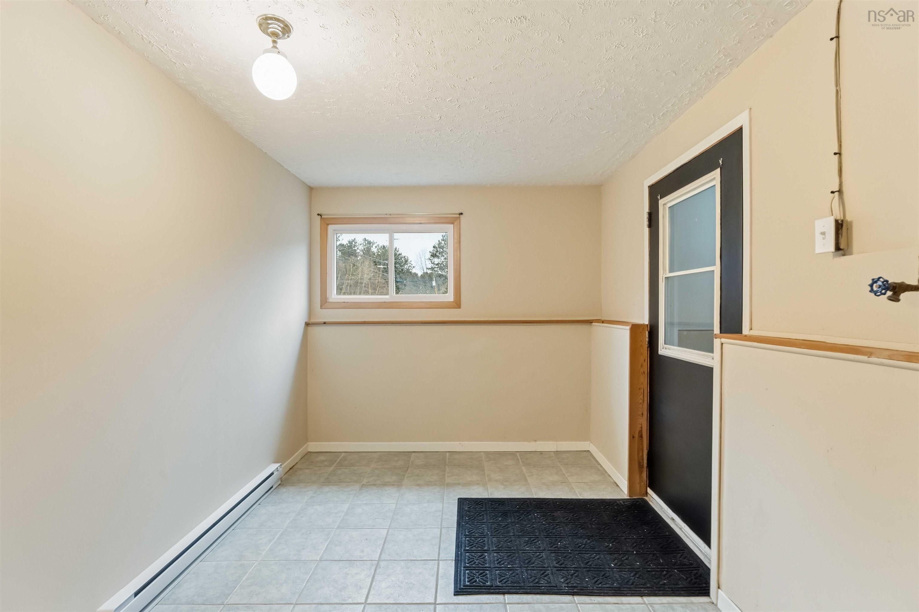 $454,900.00: 1651 Matthews Lane, Kingston