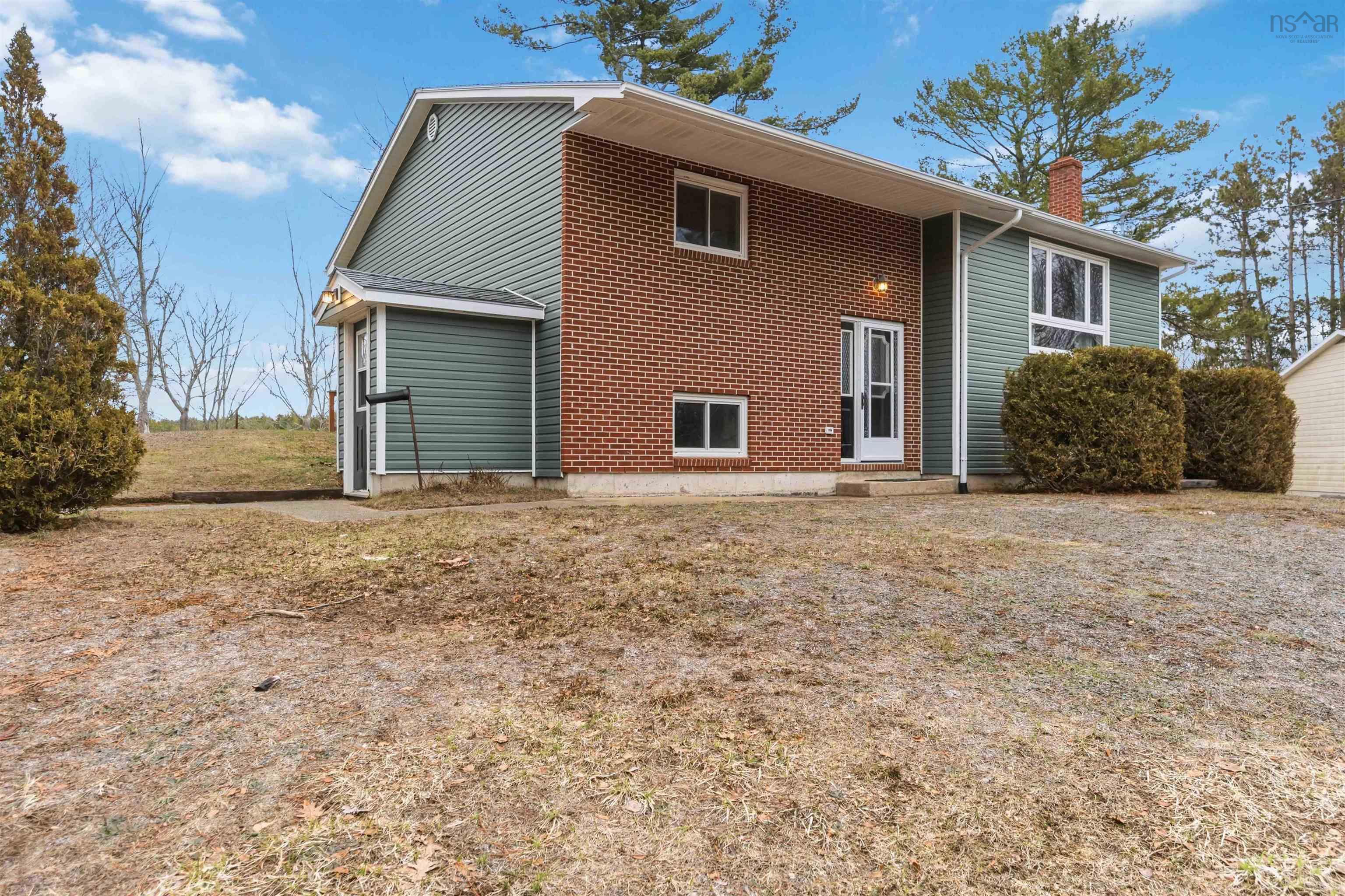 $454,900.00: 1651 Matthews Lane, Kingston