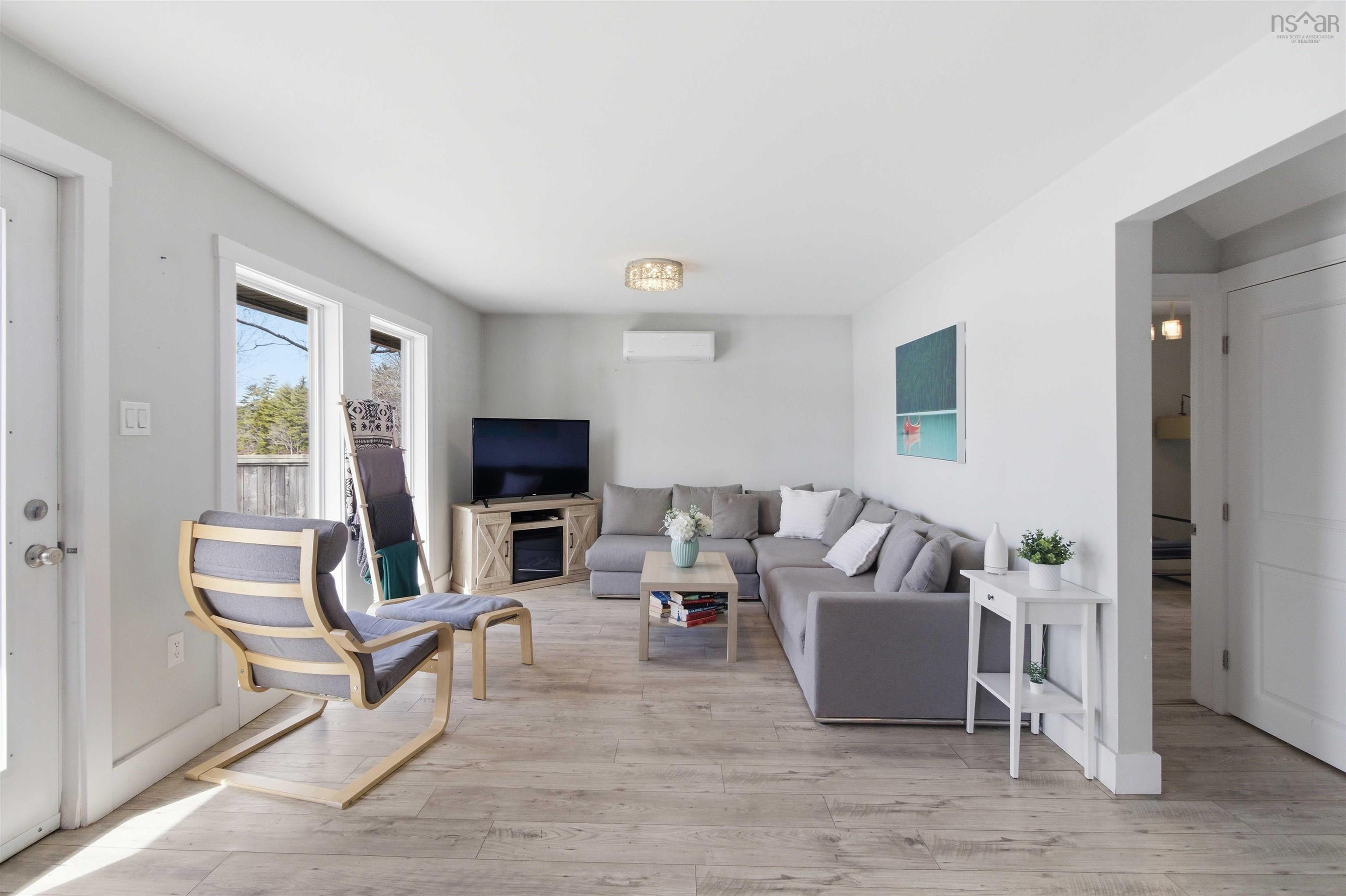 $525,000.00: 1396 Beaver Bank Road, Beaver Bank