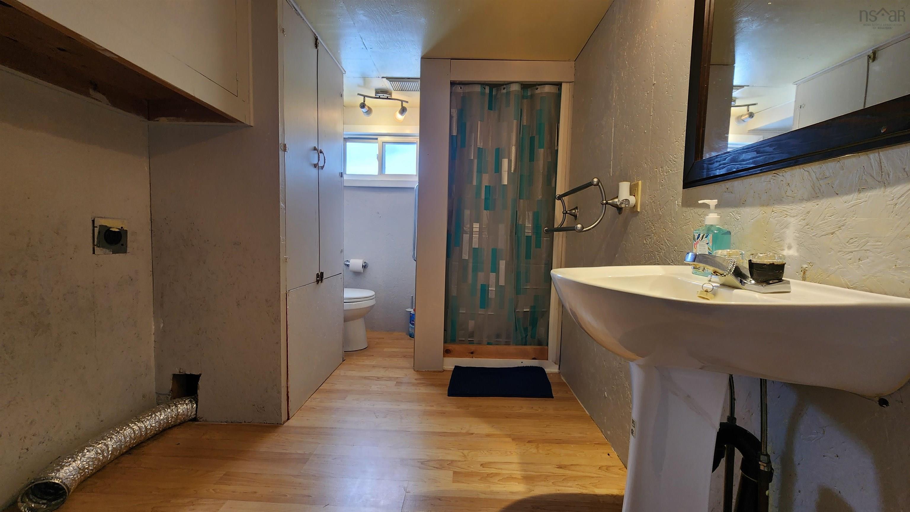 $200,000.00: 2490 Davidson Street, Forest Hill