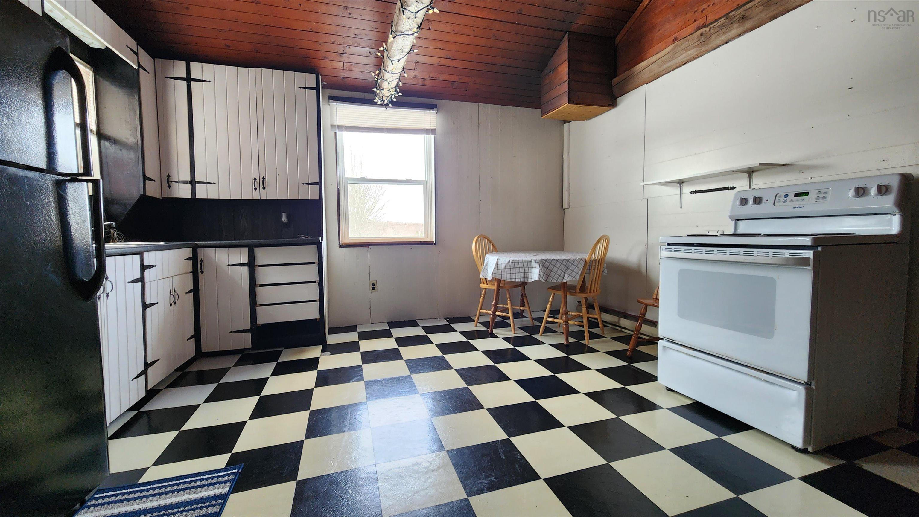 $200,000.00: 2490 Davidson Street, Forest Hill