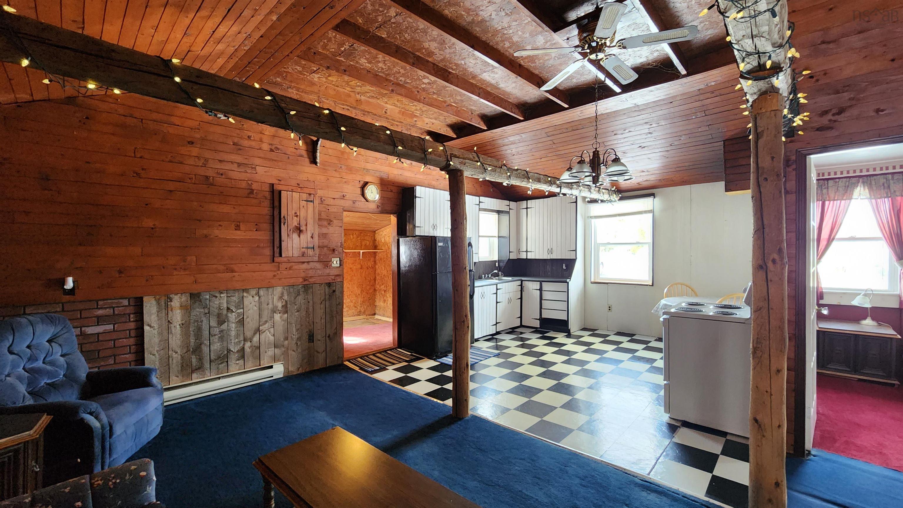 $200,000.00: 2490 Davidson Street, Forest Hill