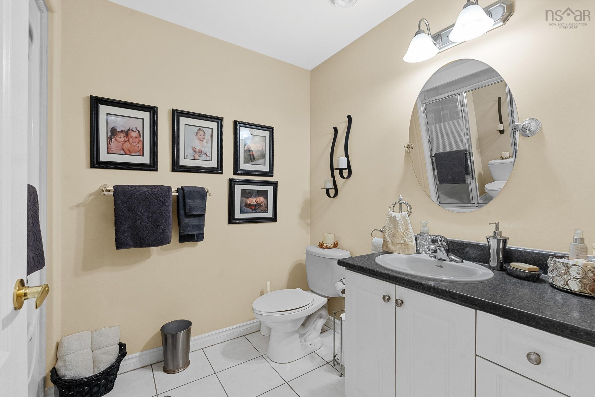 $599,900.00: 407 36 Southgate Drive, Bedford