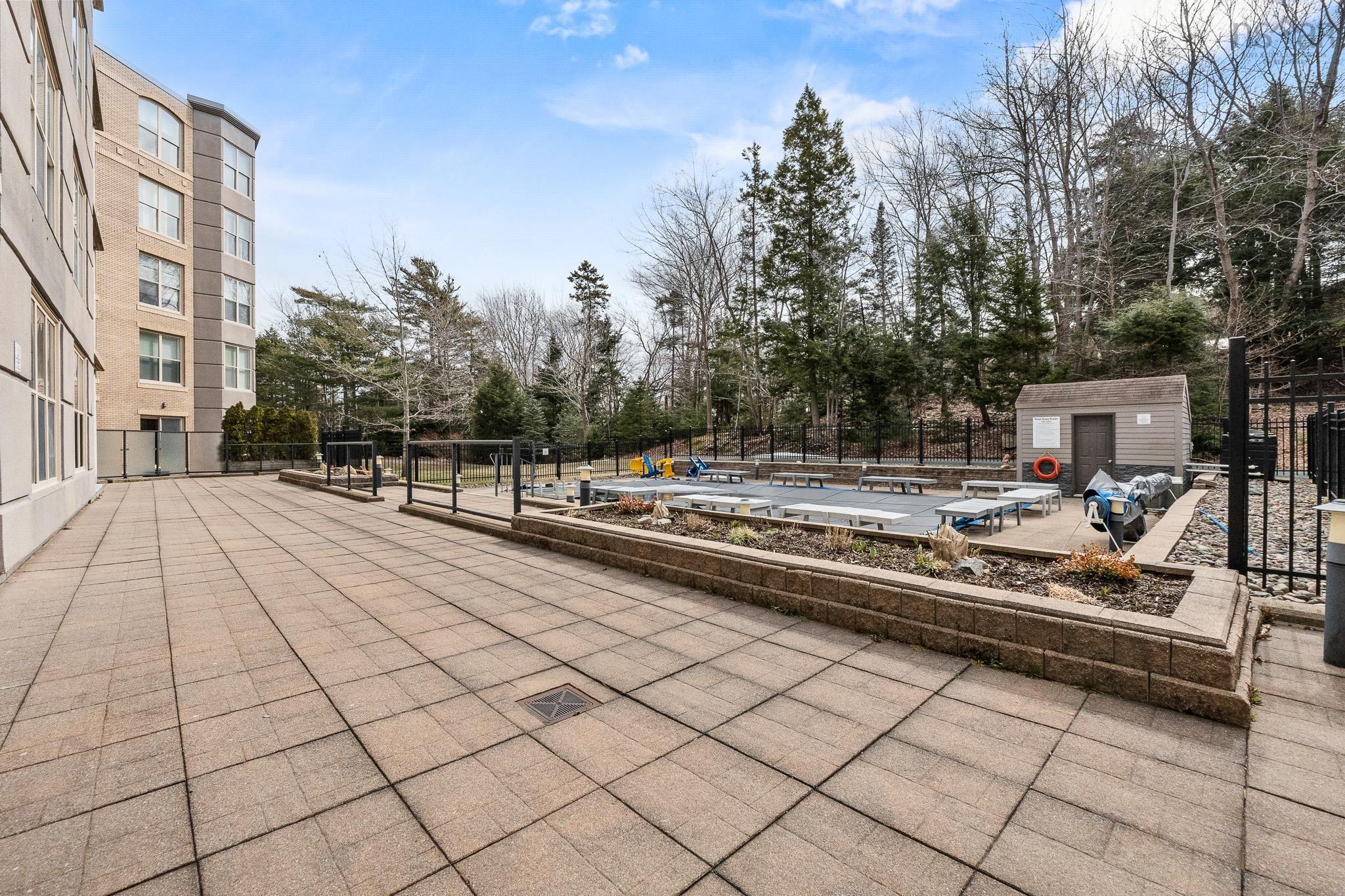 $599,900.00: 407 36 Southgate Drive, Bedford