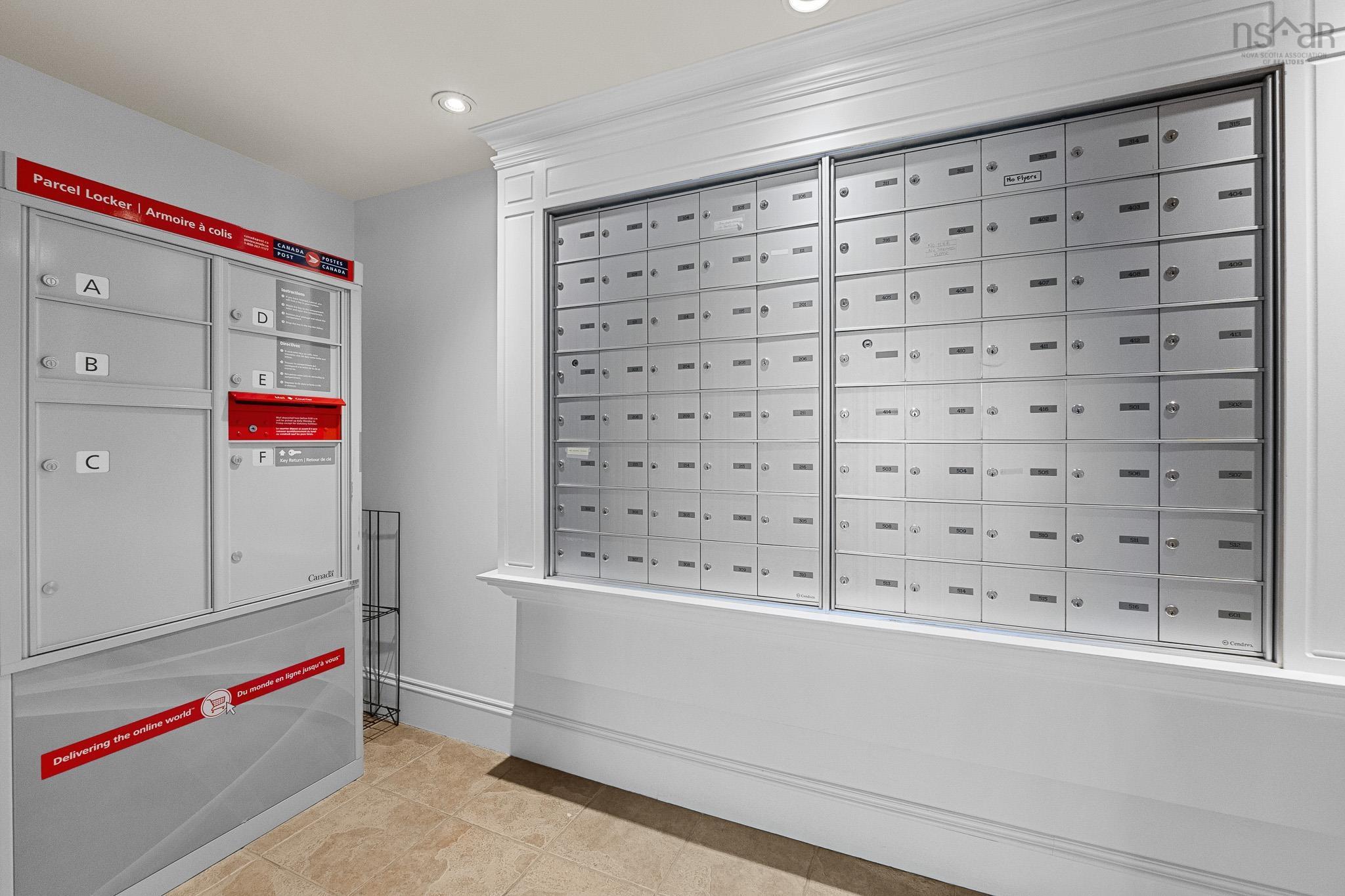 $599,900.00: 407 36 Southgate Drive, Bedford