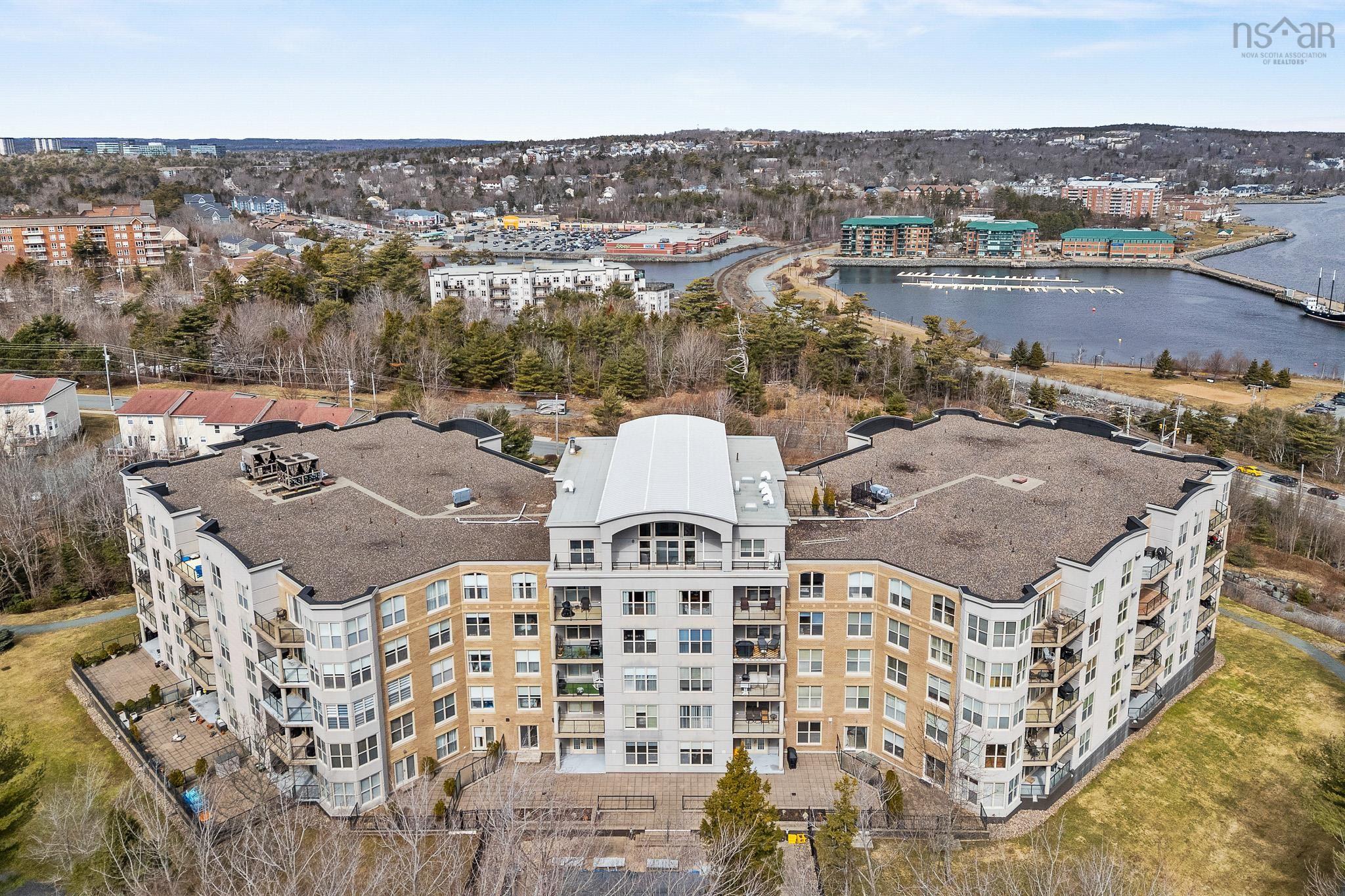 $599,900.00: 407 36 Southgate Drive, Bedford