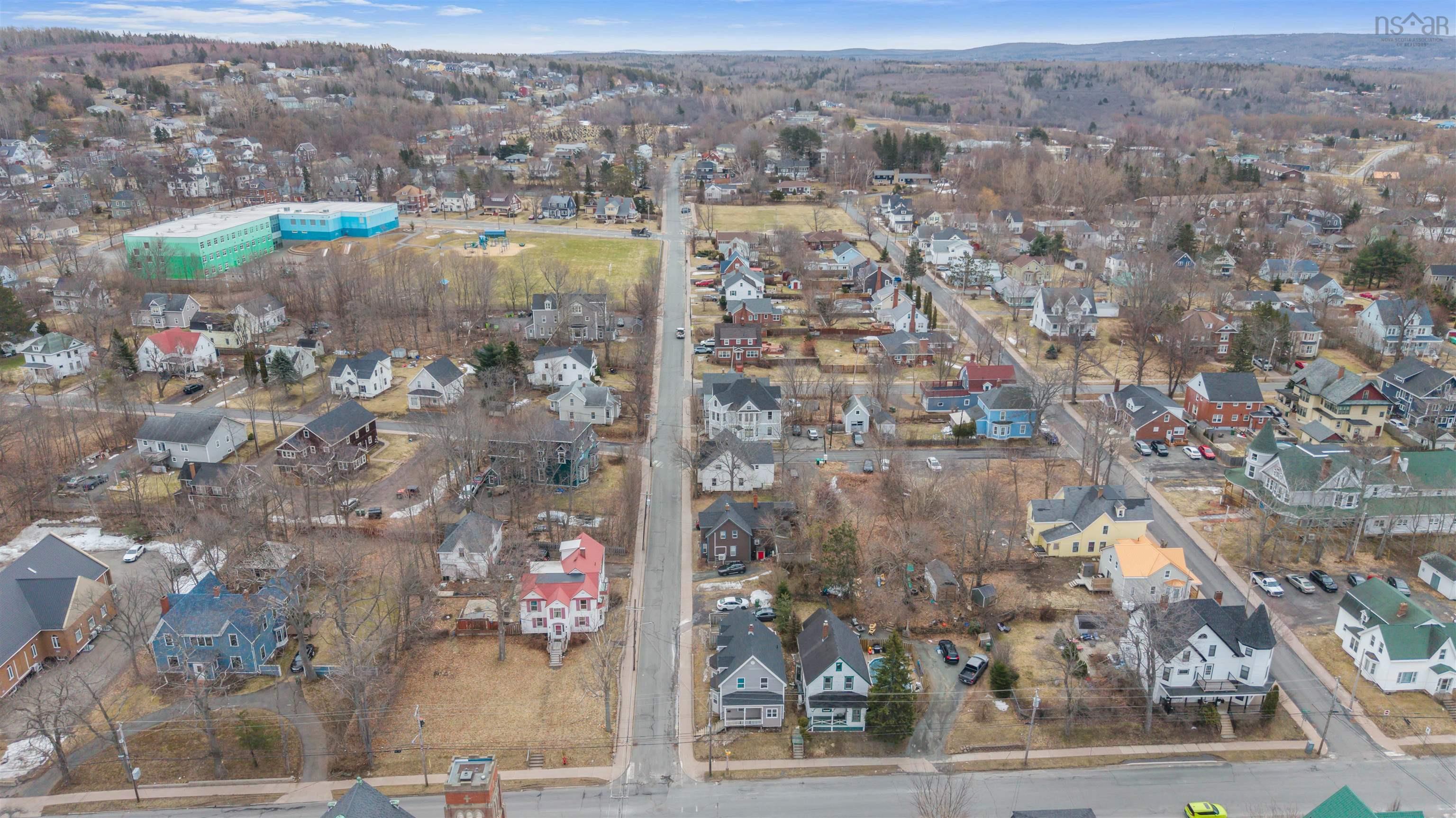 $229,000.00: 277 MacLean Street, New Glasgow