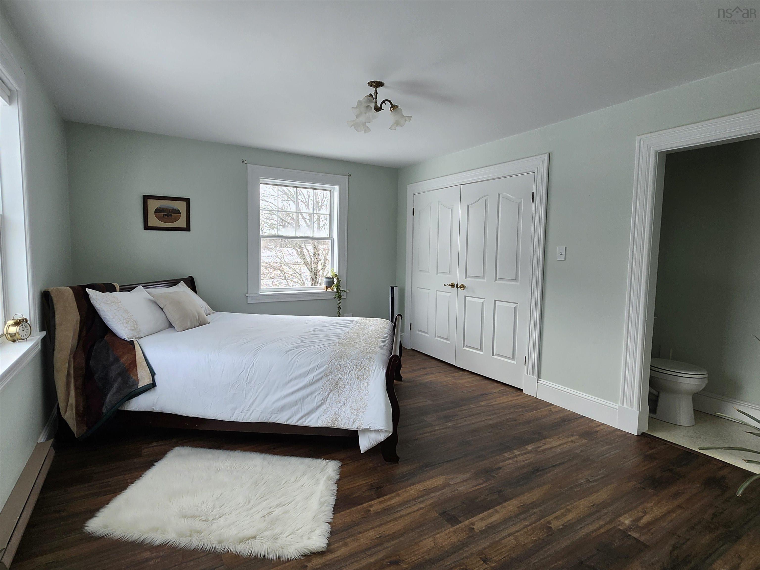 $592,000.00: 1461 Highway 360, Garland