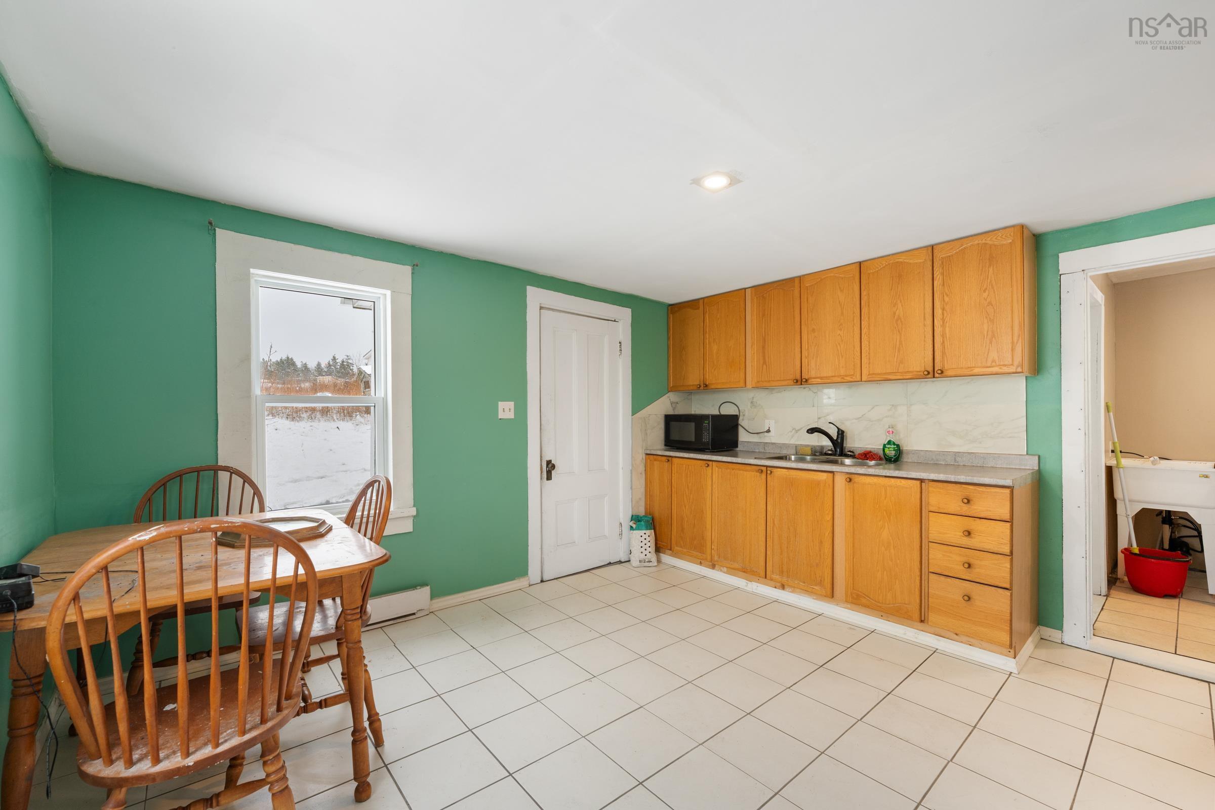 $99,000.00: 3148 Highway 217, Tiverton
