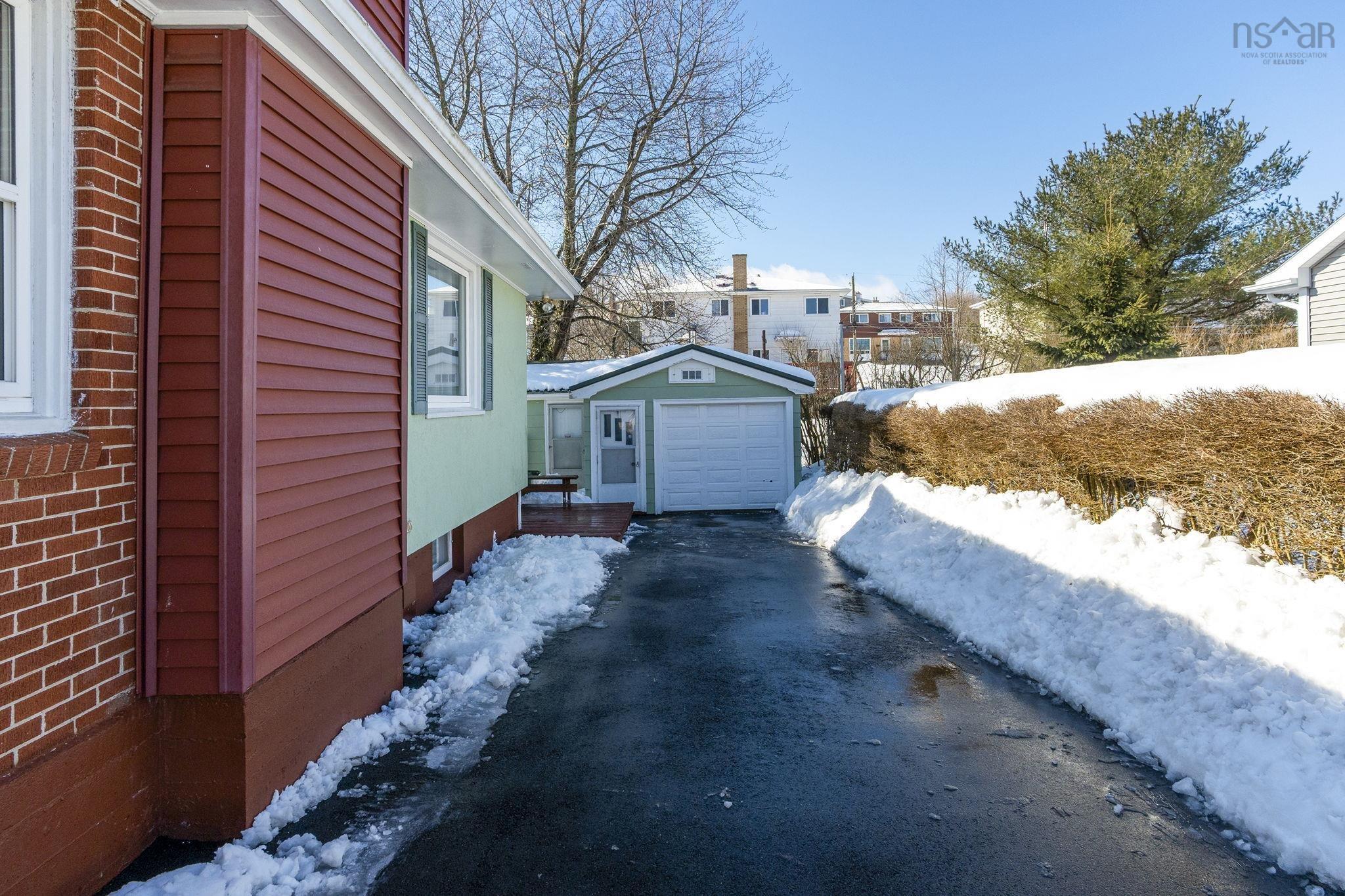 30 Penhorn Drive, Dartmouth, NS (MLS 202605418)