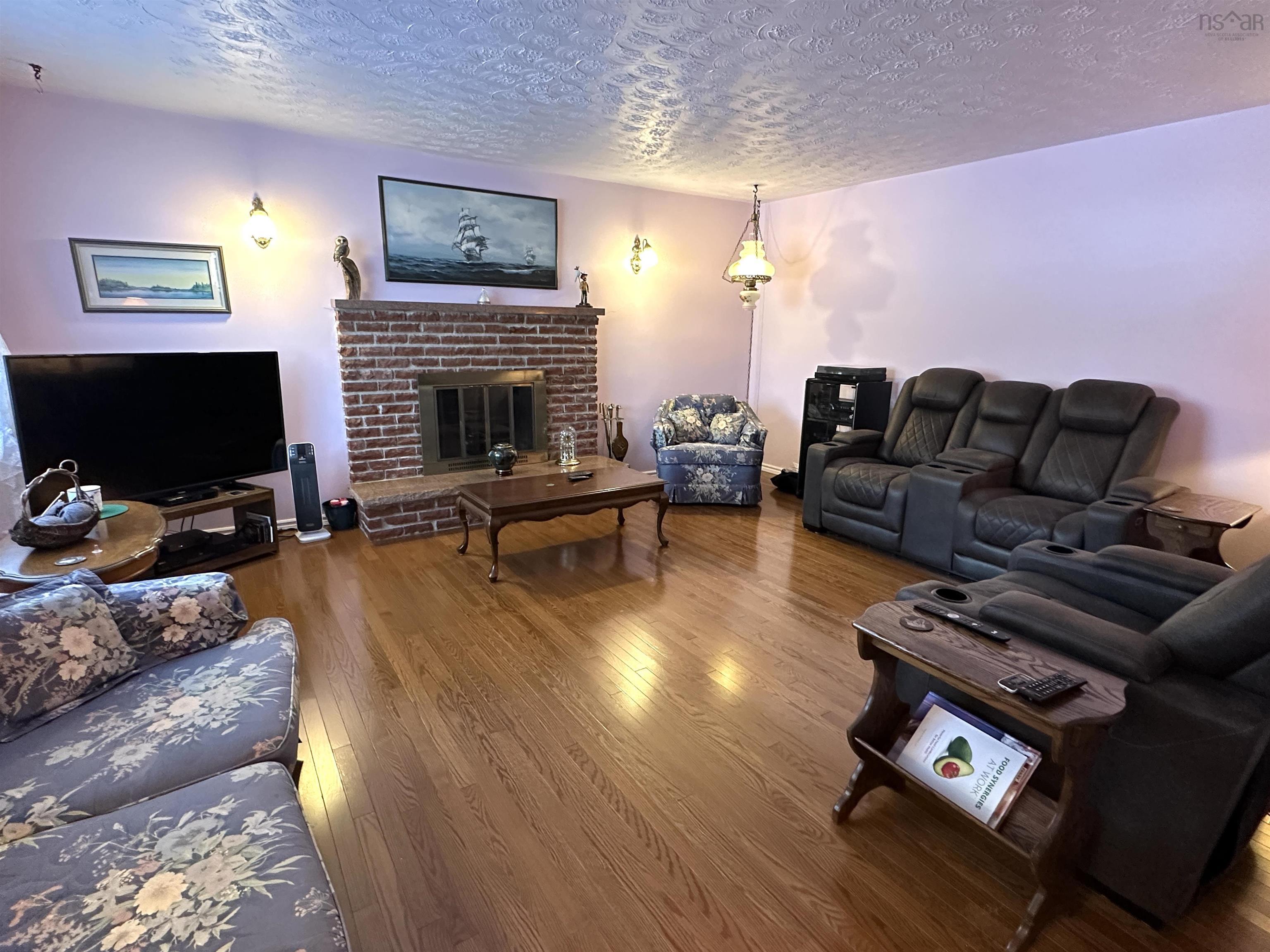 $425,000.00: 77 Emeneau Road, Brooklyn