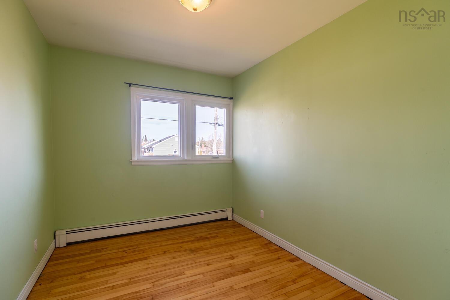 $474,900.00: 20 Avon Crescent, Halifax