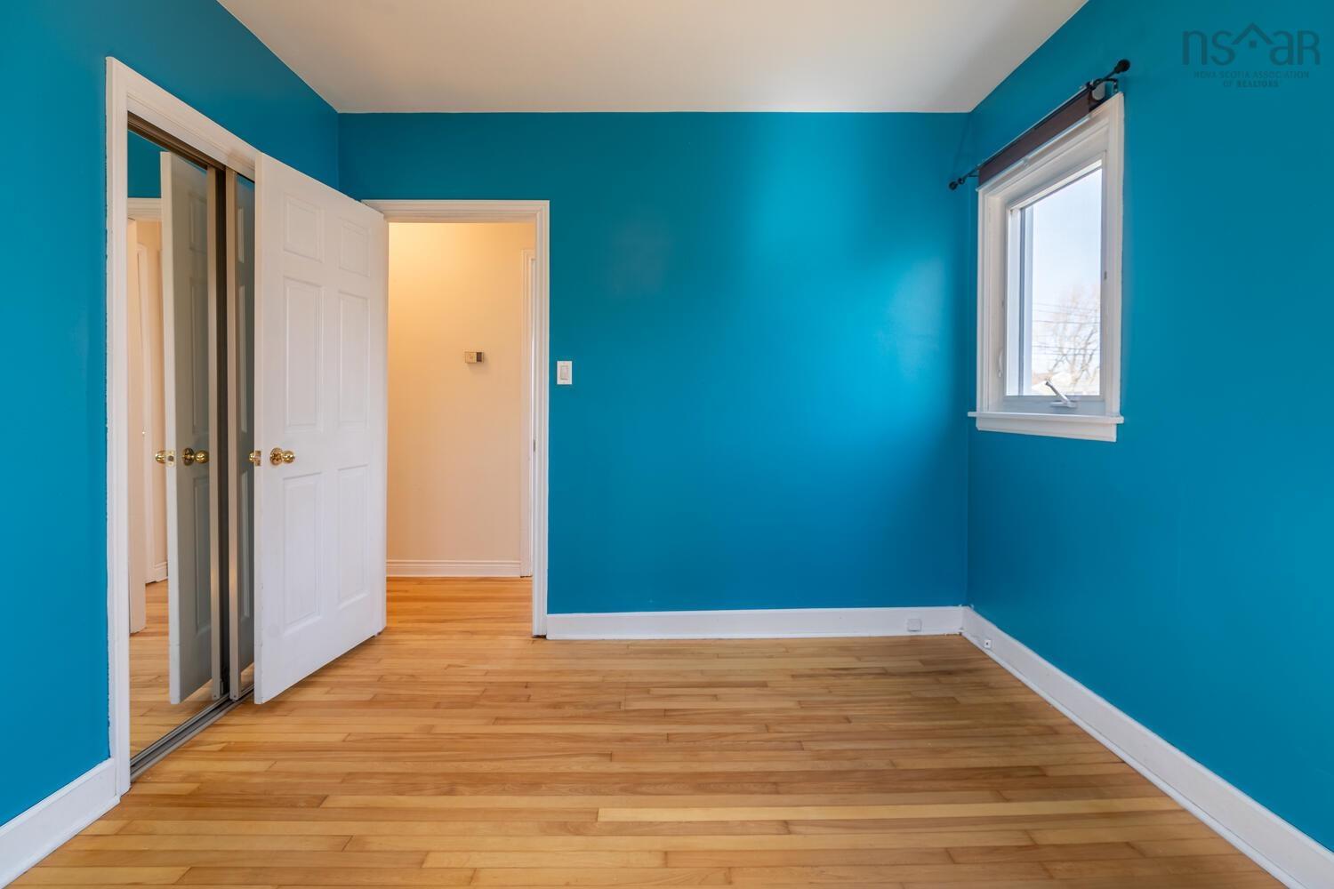 $474,900.00: 20 Avon Crescent, Halifax