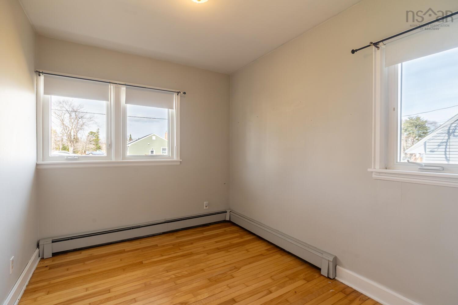 $474,900.00: 20 Avon Crescent, Halifax