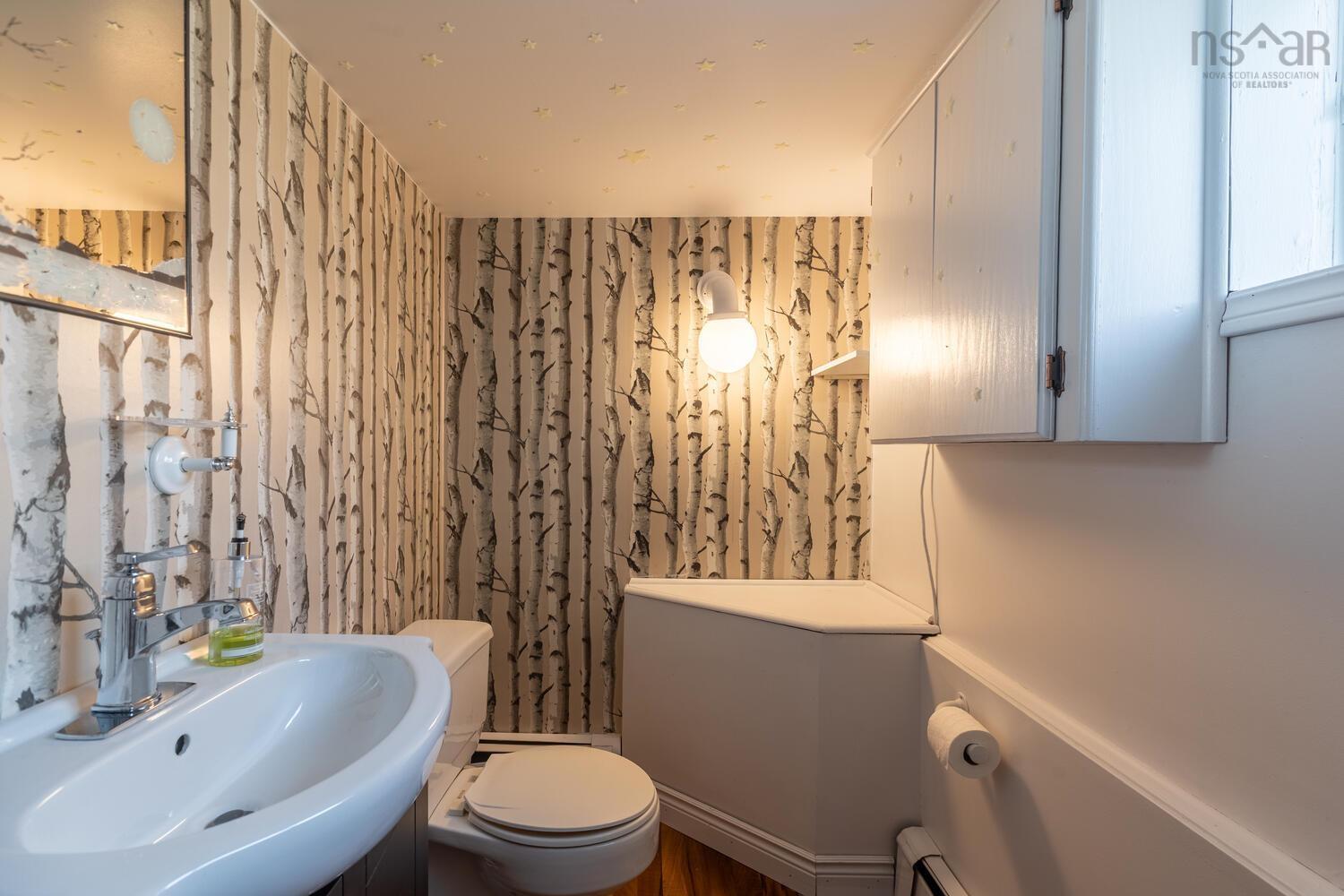 $474,900.00: 20 Avon Crescent, Halifax