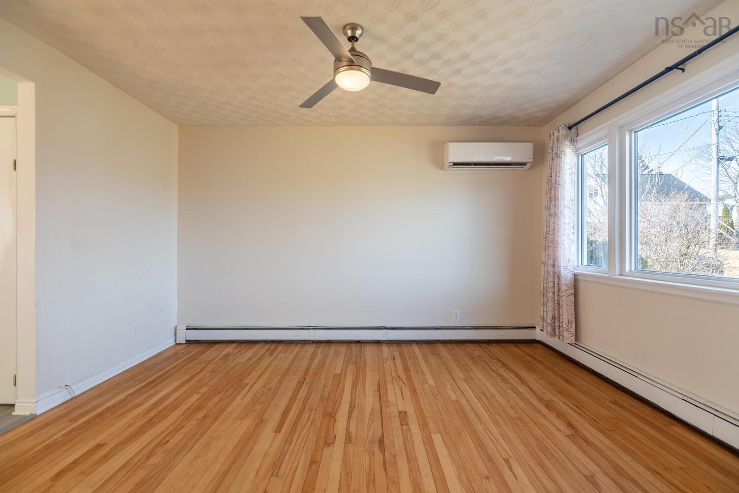 $474,900.00: 20 Avon Crescent, Halifax