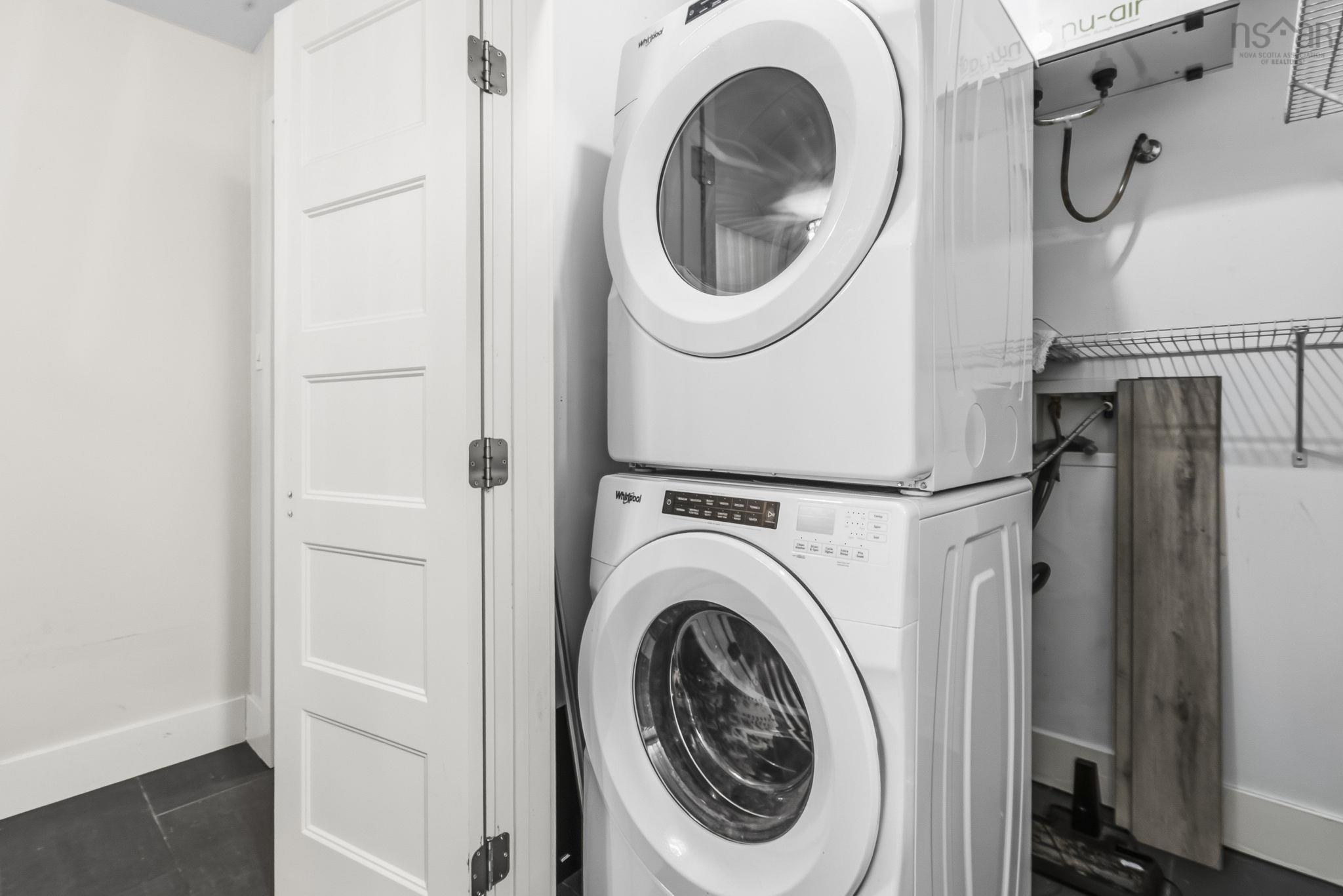 $679,000.00: 305 15 Kings Wharf Place, Dartmouth