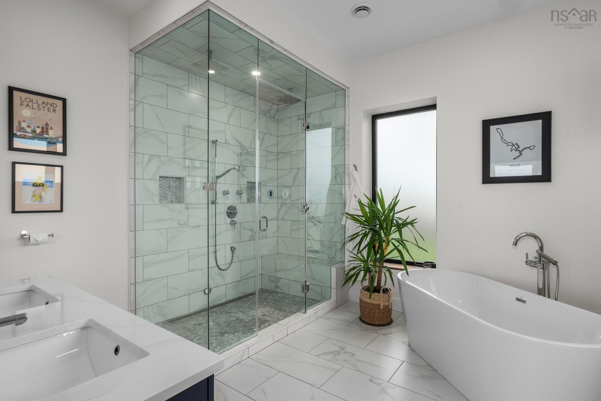 $4,400,000.00: 1766 Highway 304, Cape Forchu