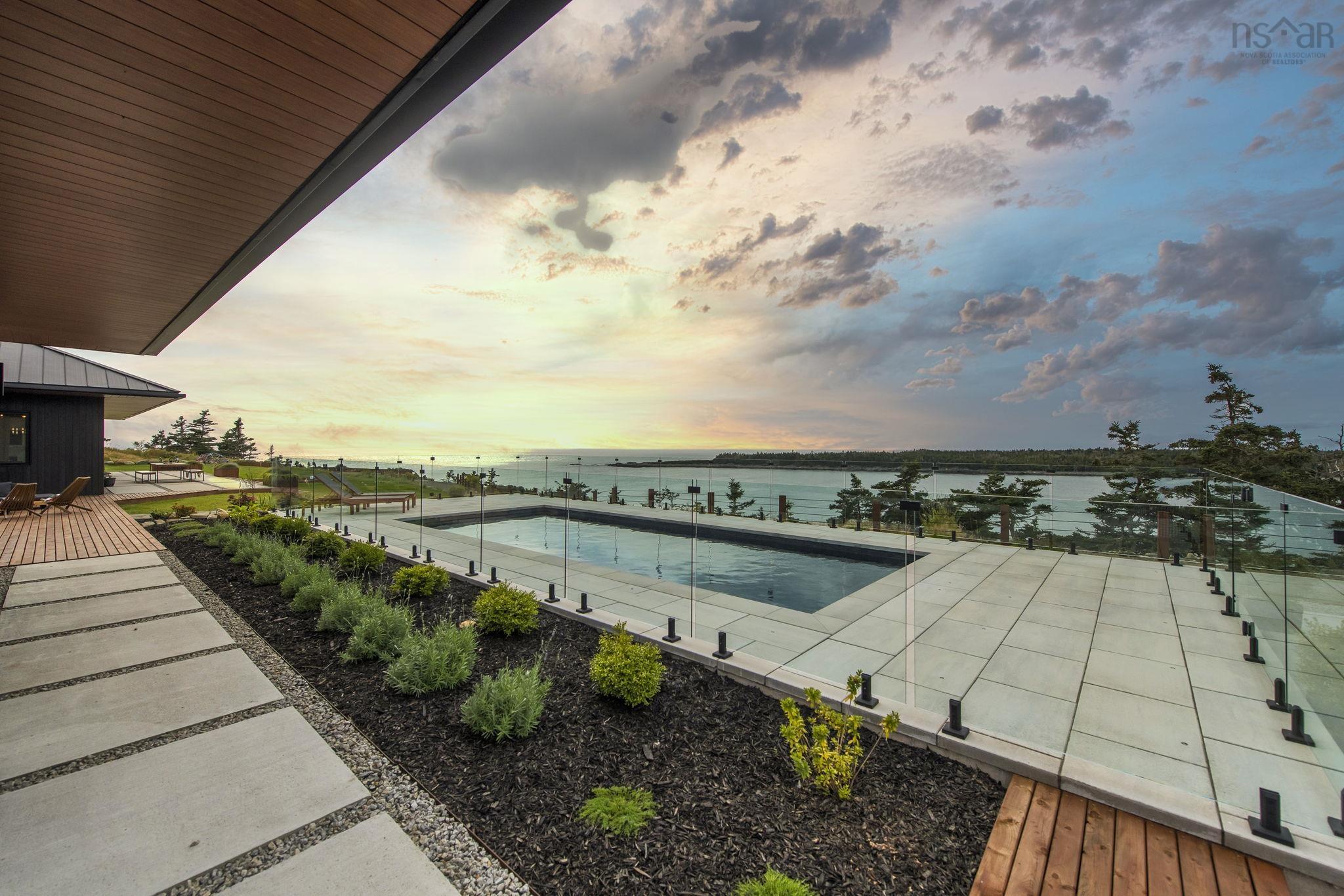 $4,400,000.00: 1766 Highway 304, Cape Forchu