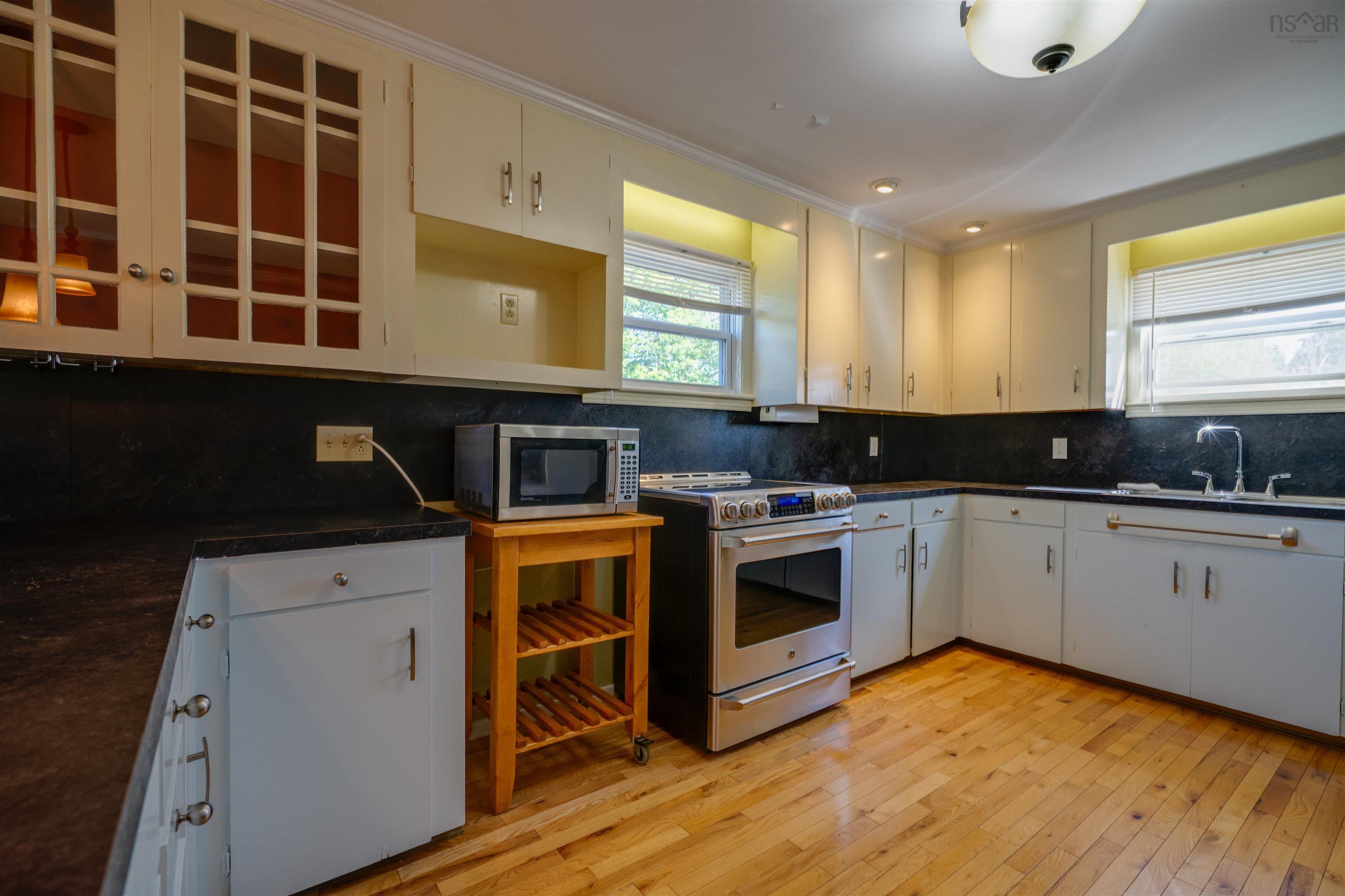 $555,000.00: 1685 Granville Road, Port Wade