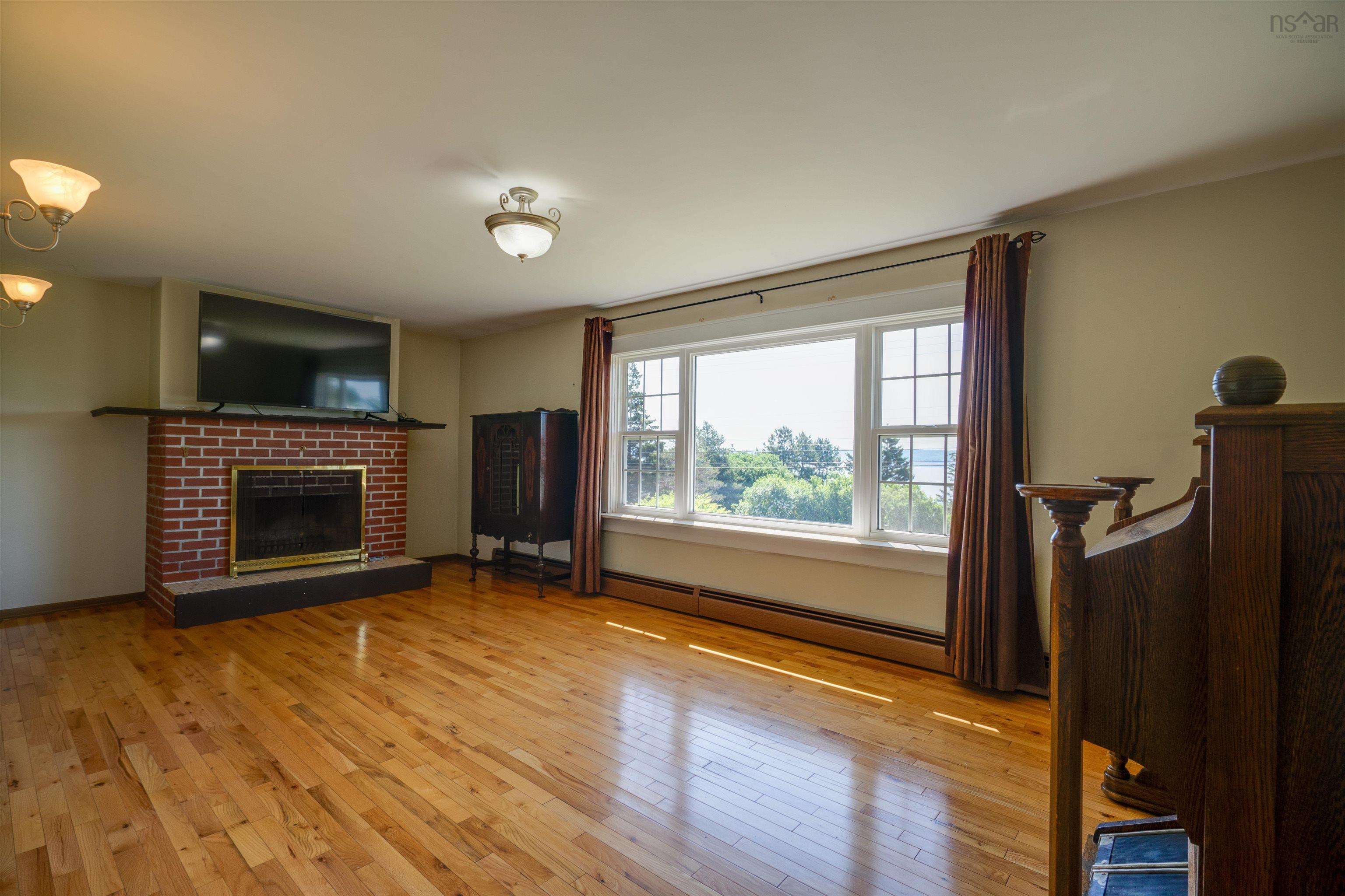 $555,000.00: 1685 Granville Road, Port Wade