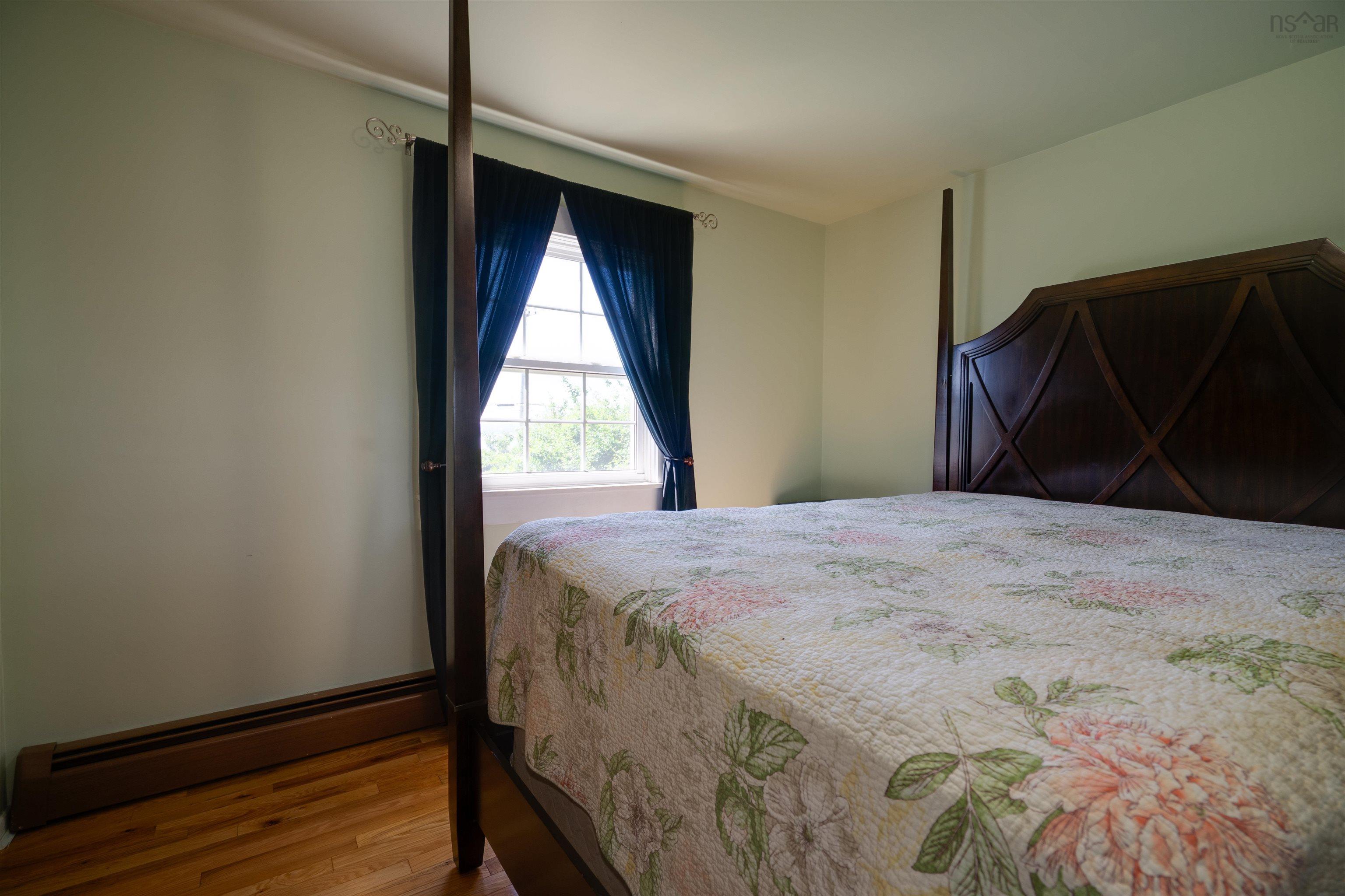 $555,000.00: 1685 Granville Road, Port Wade