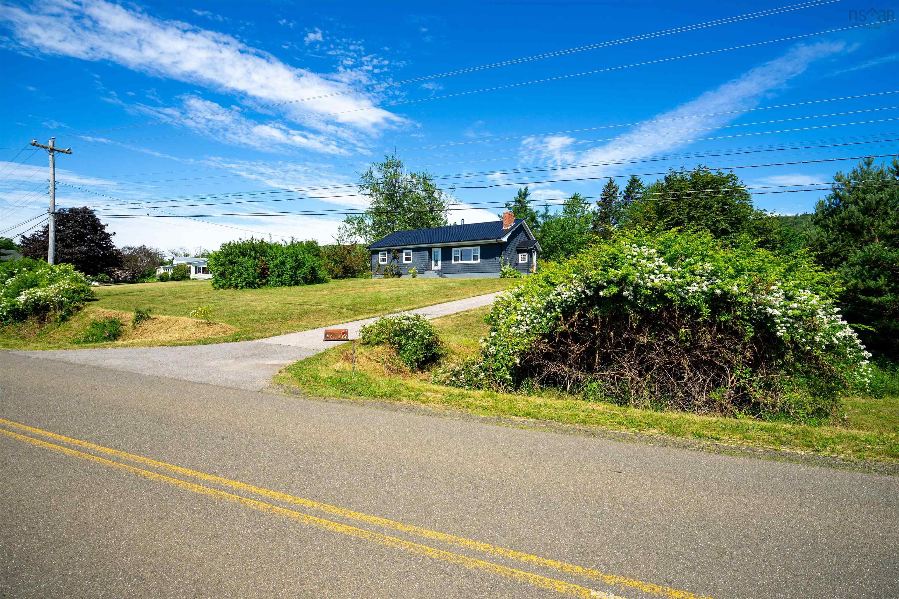 $555,000.00: 1685 Granville Road, Port Wade