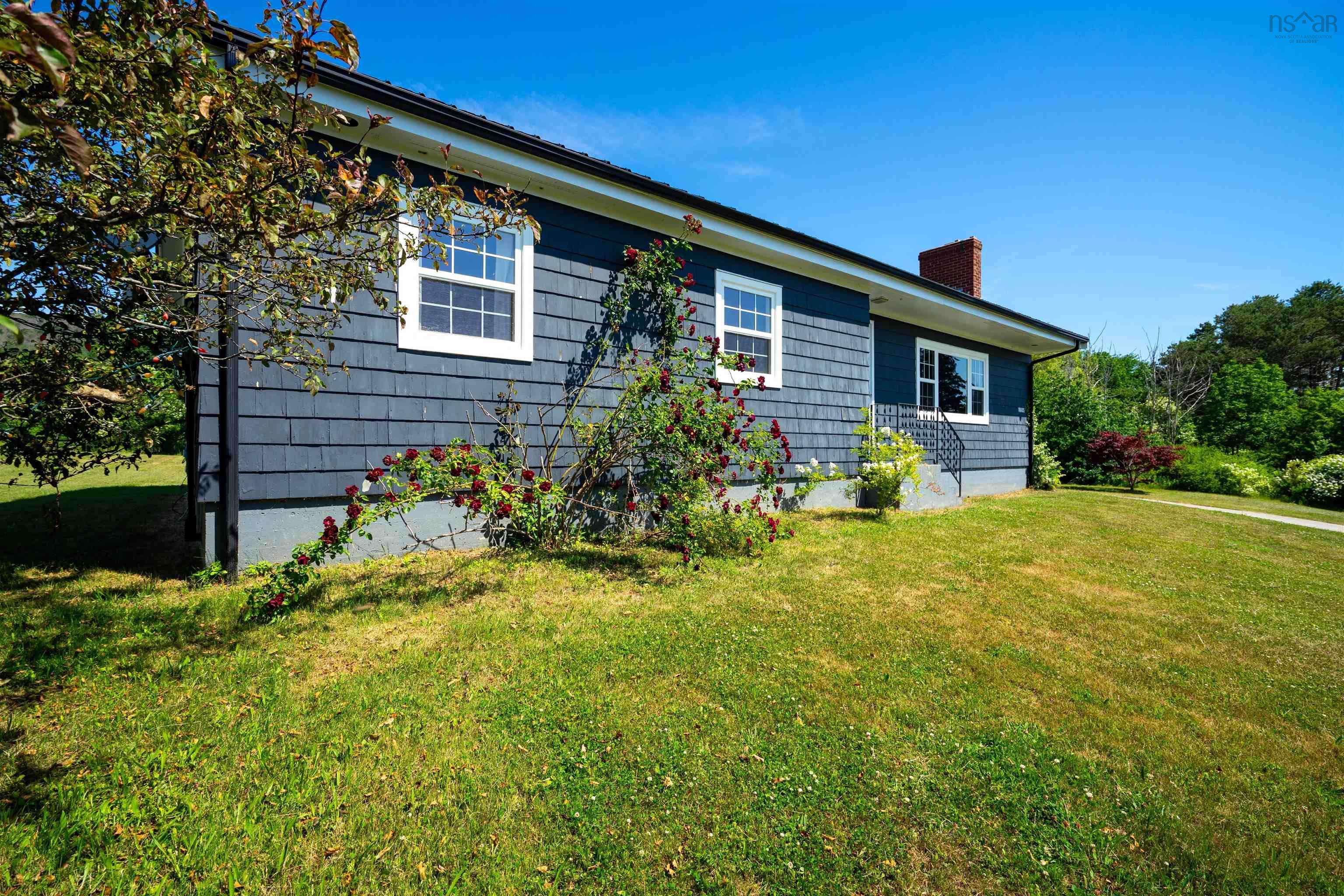 $555,000.00: 1685 Granville Road, Port Wade