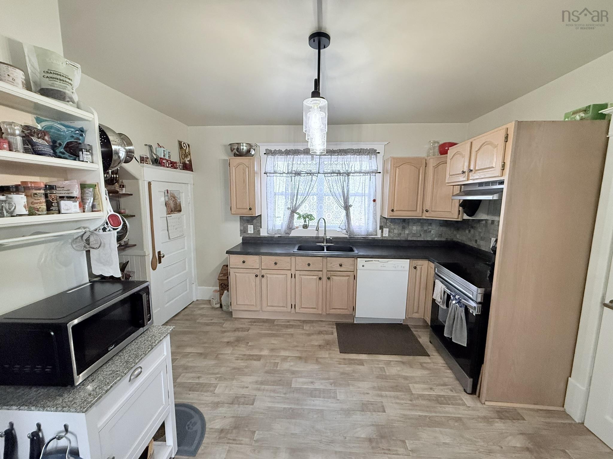 $364,900.00: 232 BRUNSWICK Street, Truro