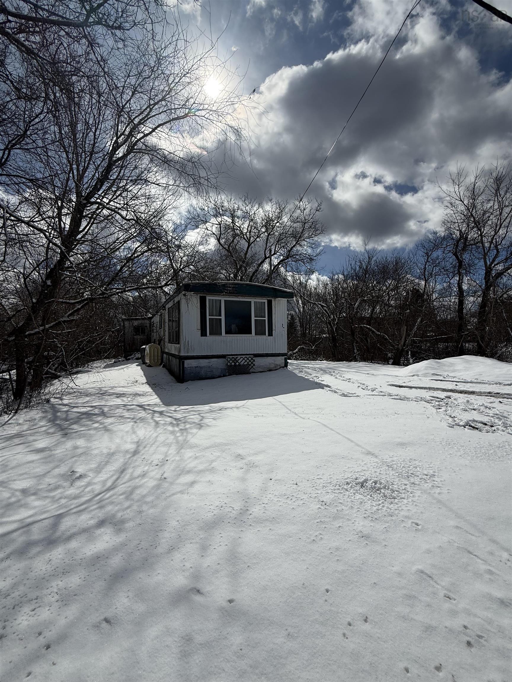 $44,900.00: 136 Lower Main Street, Oxford