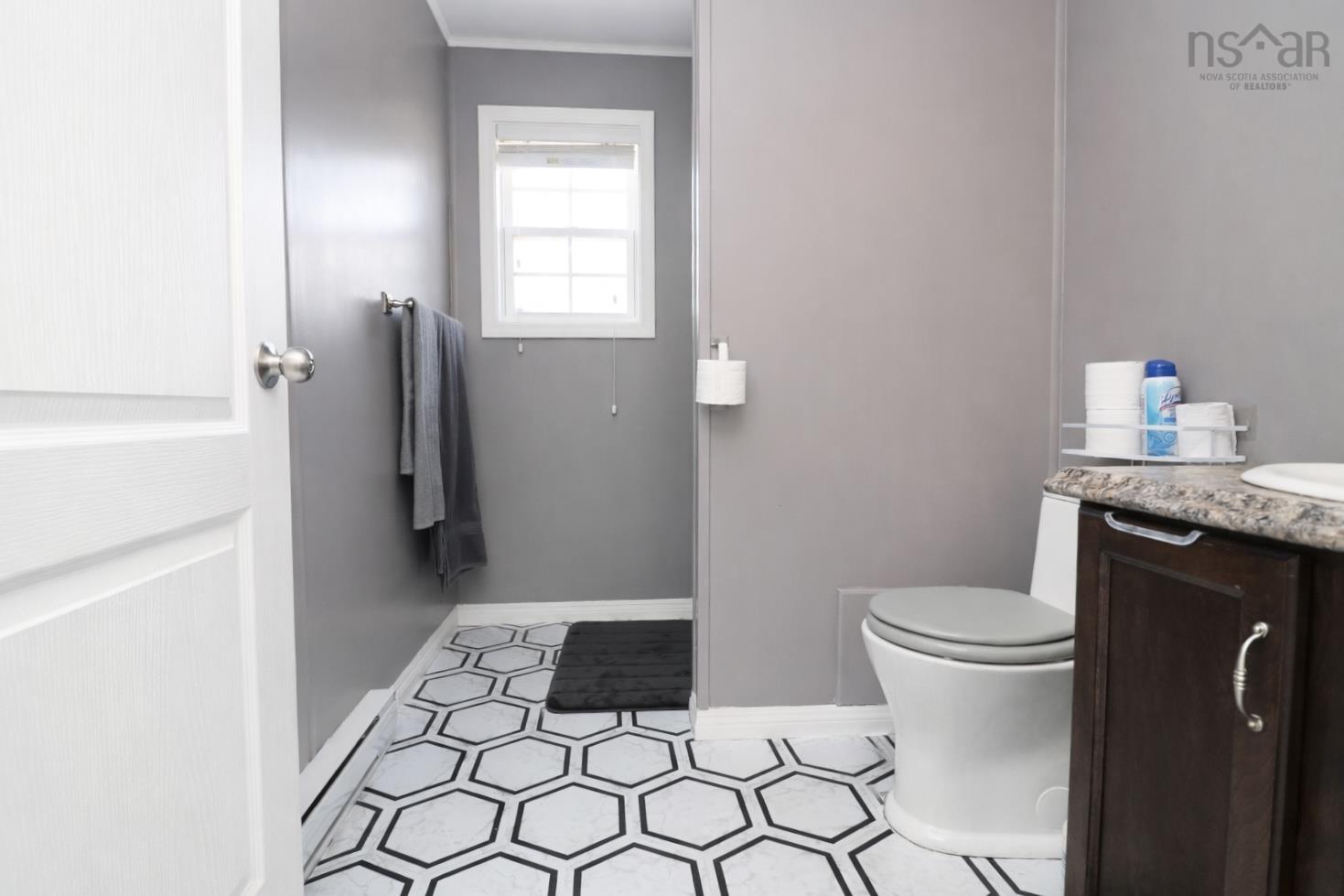 $299,900.00: 48 Manor Drive, Sackville