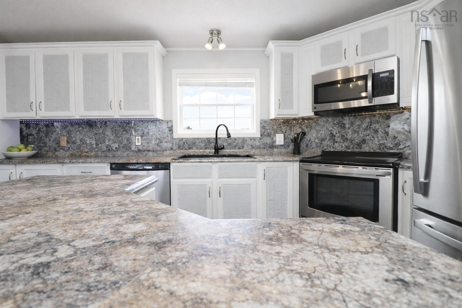 $299,900.00: 48 Manor Drive, Sackville