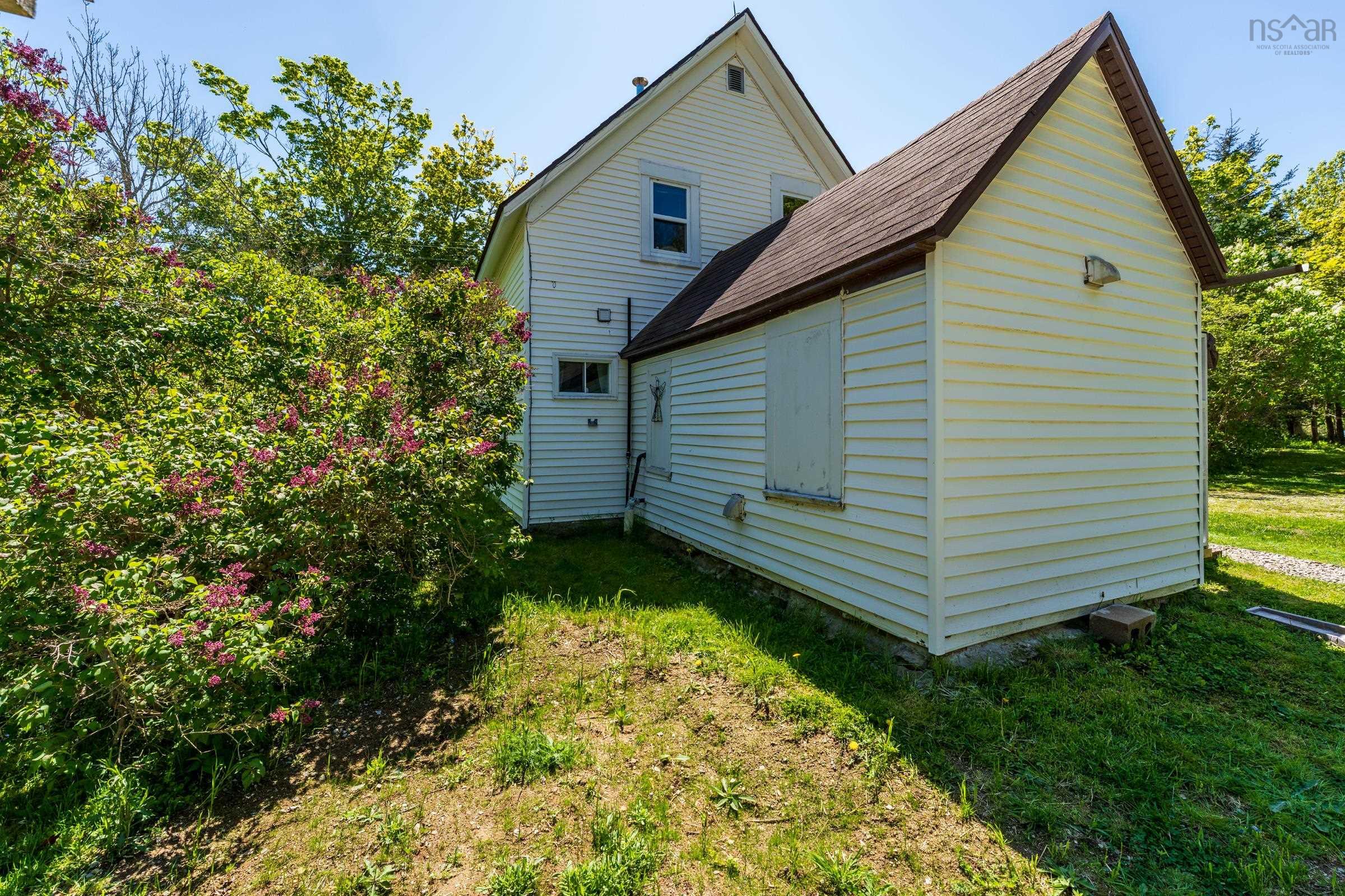 $199,900.00: 9330 Highway 3, Pleasant Lake