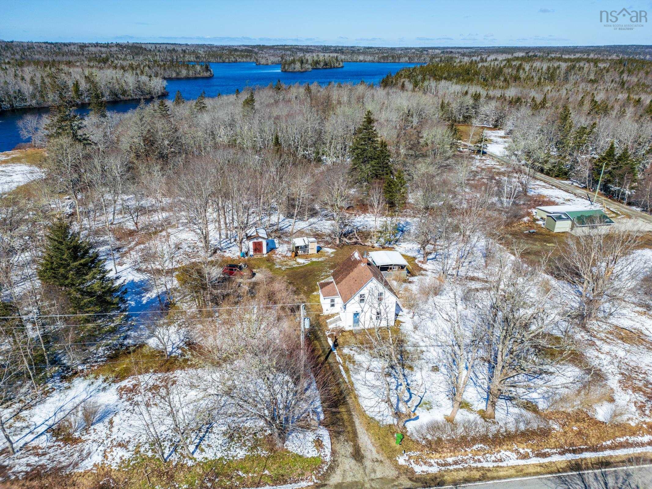 $199,900.00: 9330 Highway 3, Pleasant Lake