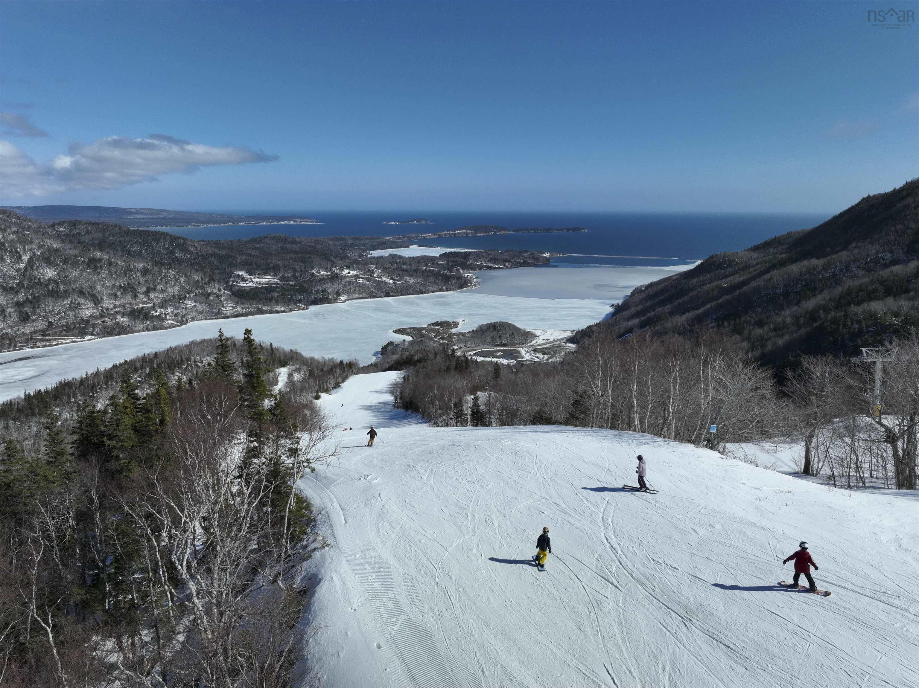 $85,000.00: 0 Cabot Trail  Donovan Lane, Ingonish Centre