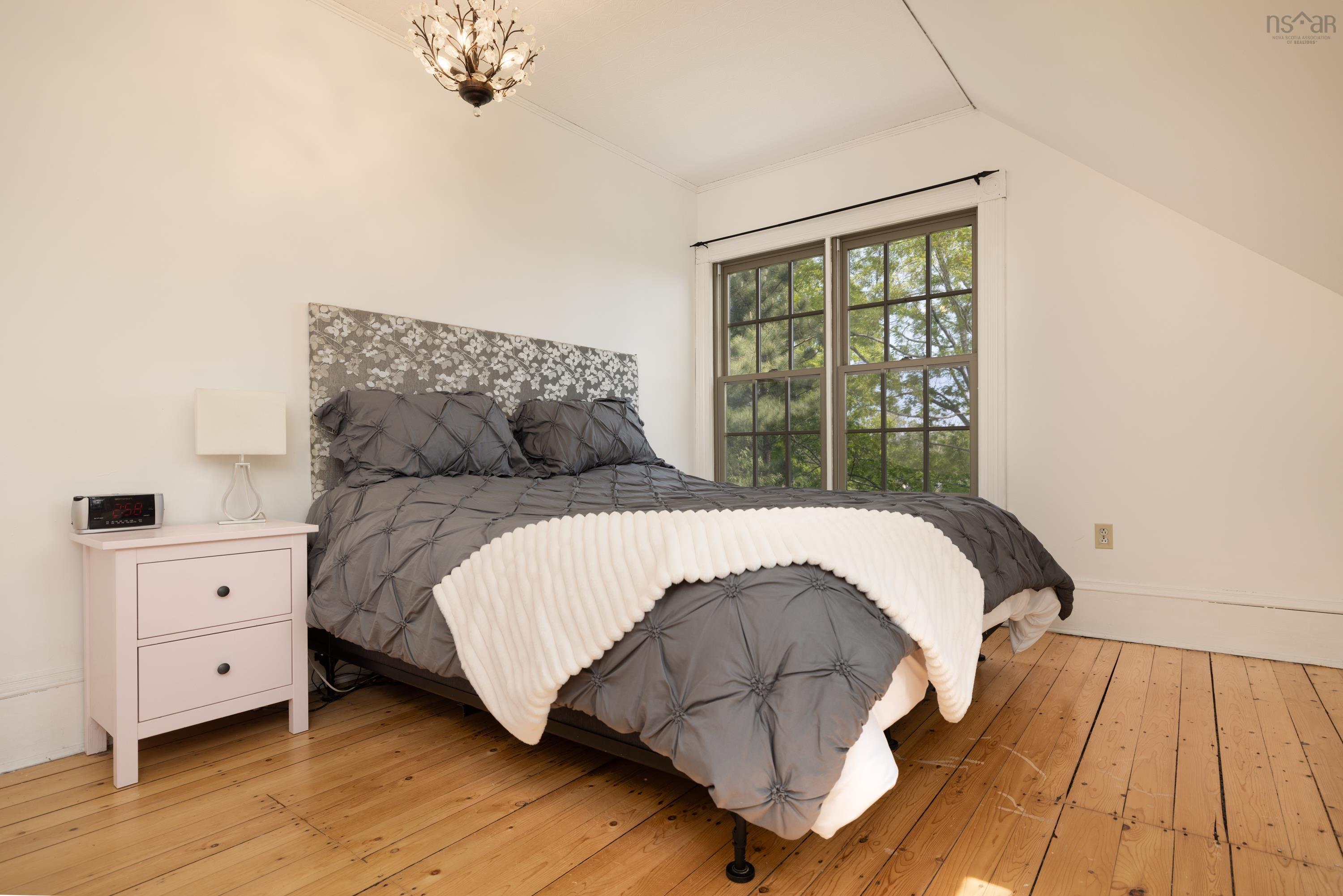 17 Pleasant Street, Bedford, NS (MLS 202605479)