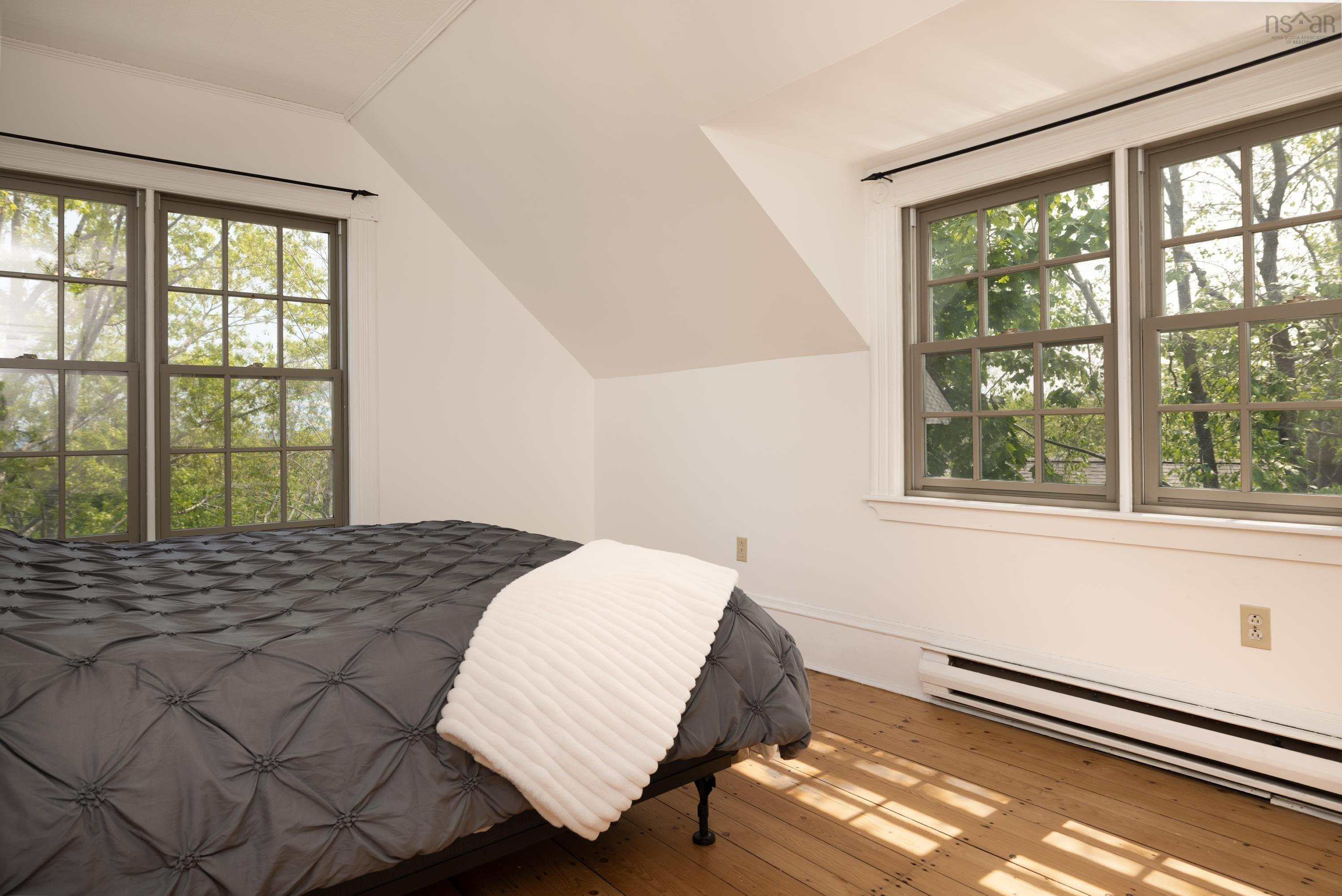 17 Pleasant Street, Bedford, NS (MLS 202605479)